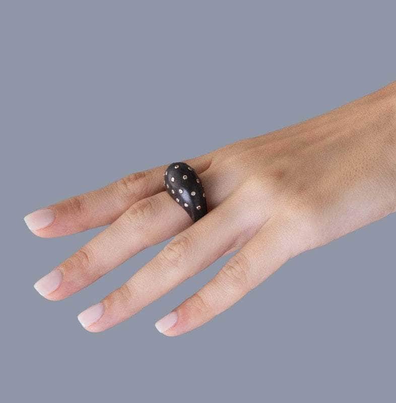 14k gold ring with nature and diamonds