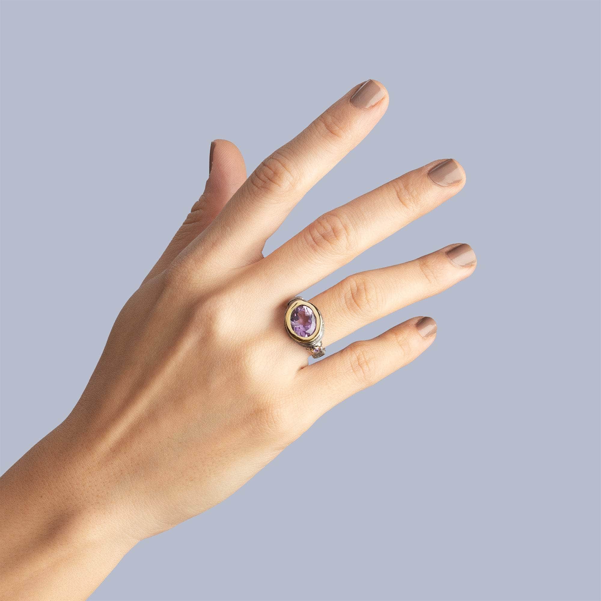 Aguna Textured 925 Silver Ring with Natural Amethyst in Black Rhodium & 18K Gold