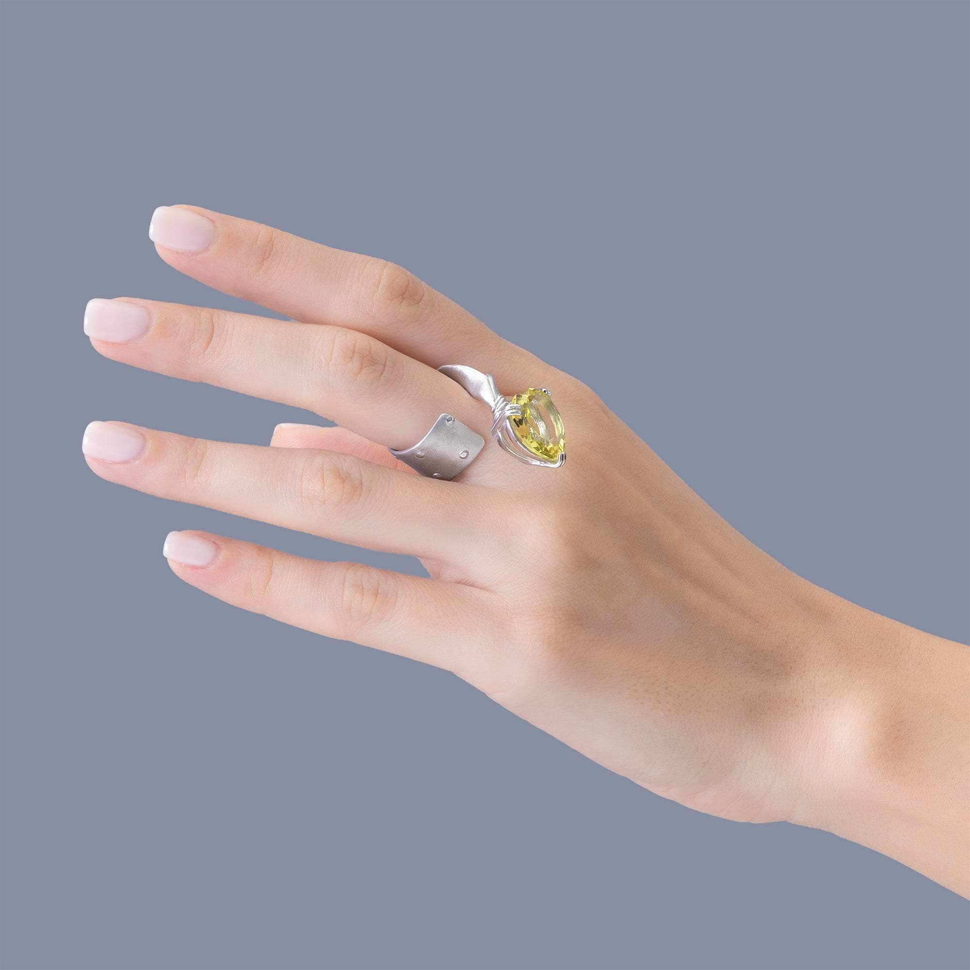 Aruna Open Sterling Silver Rings with Heart-shaped Natural Lemon Quartz