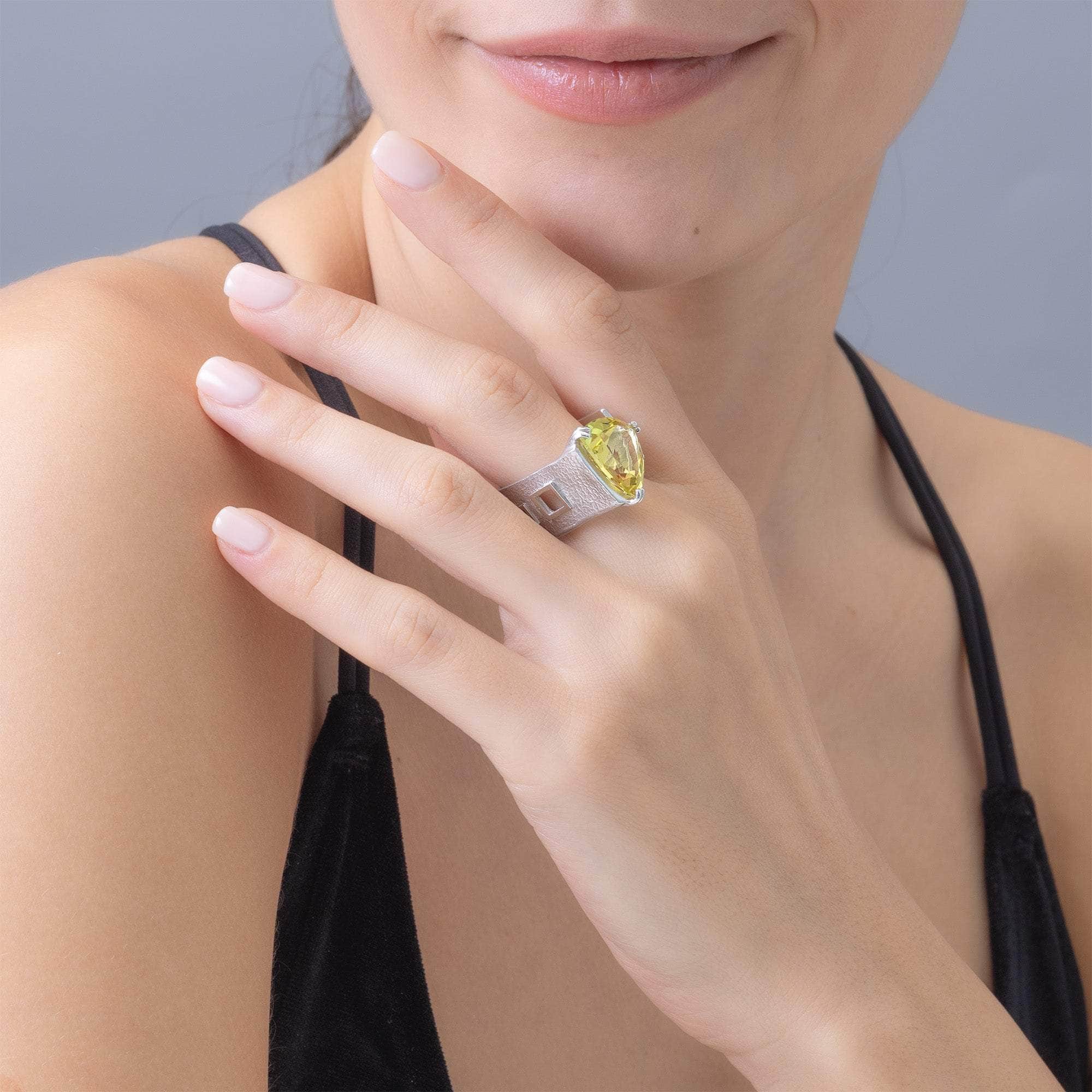 Atum Sterling Silver Open Wide Ring with Natural Trillion-cut Lemon Quartz