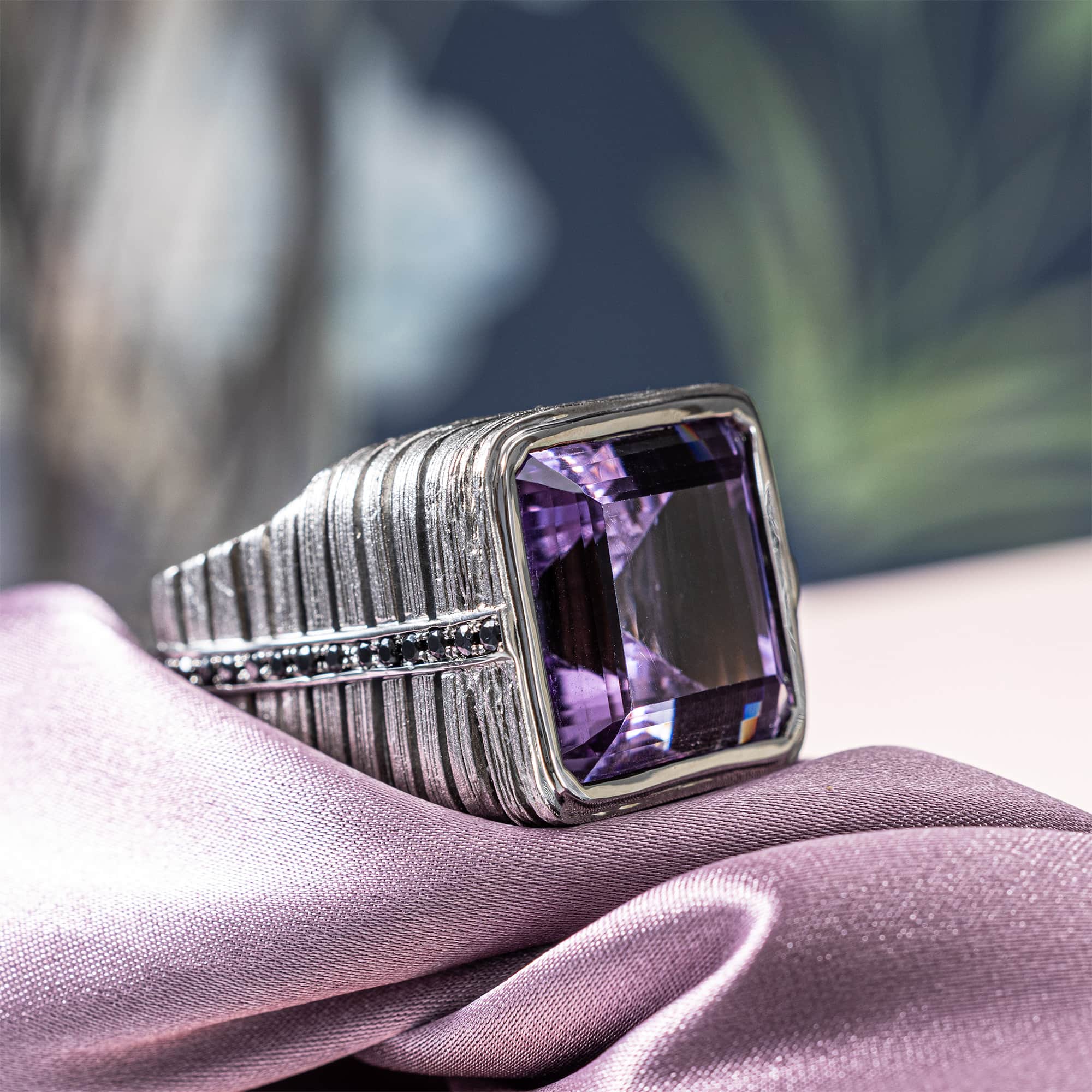 Liron Singular Edition Sterling Silver Signet Ring With Amethyst & Black Spinel