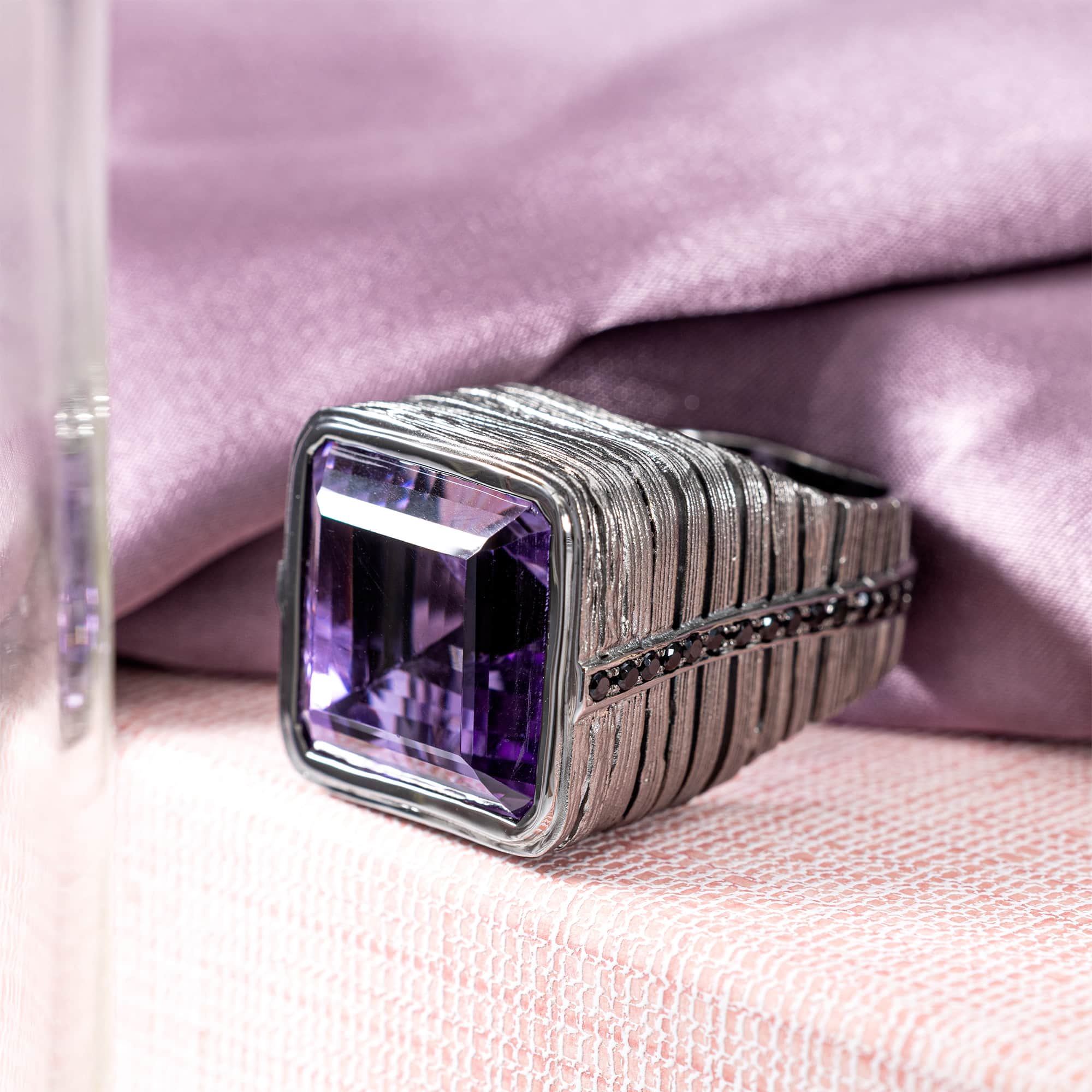 Liron Singular Edition Sterling Silver Signet Ring With Amethyst & Black Spinel