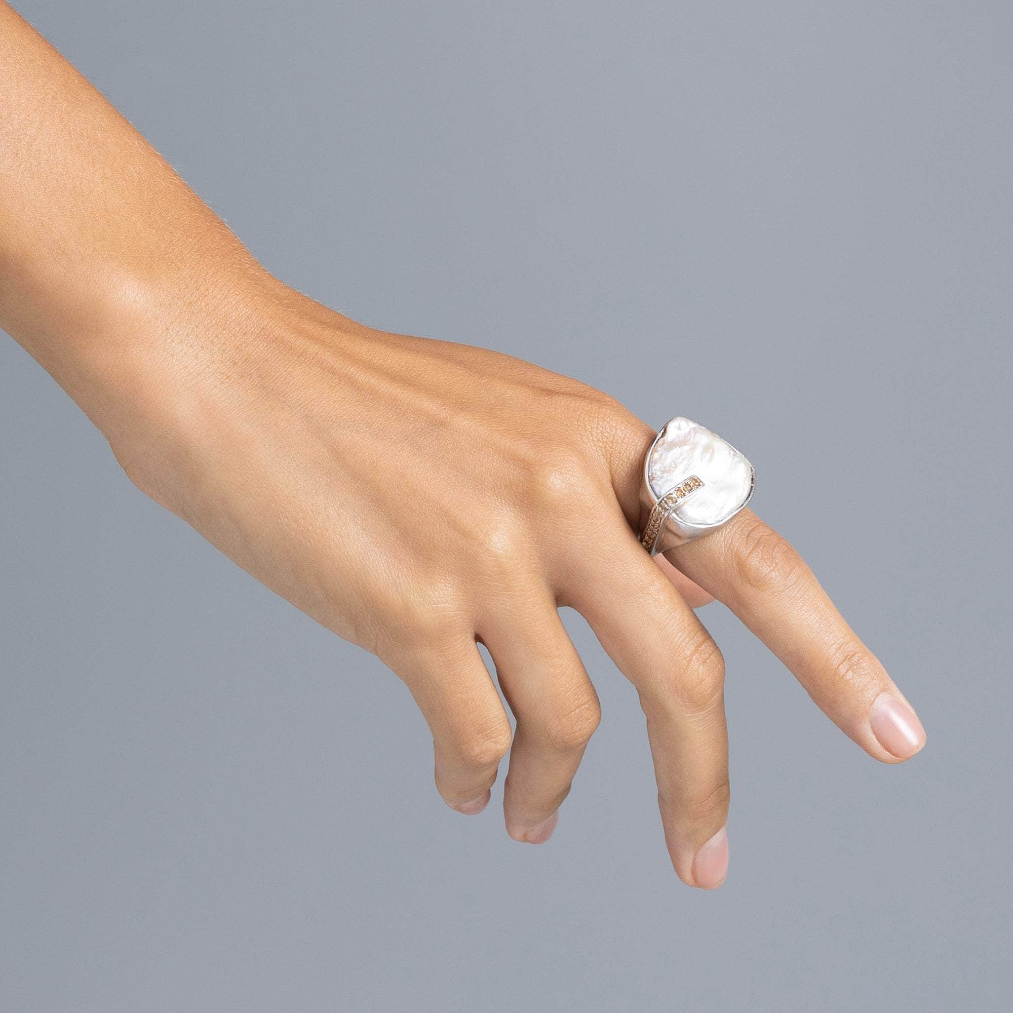 Pualu Pearl and Sapphire Ring GERMAN KABIRSKI