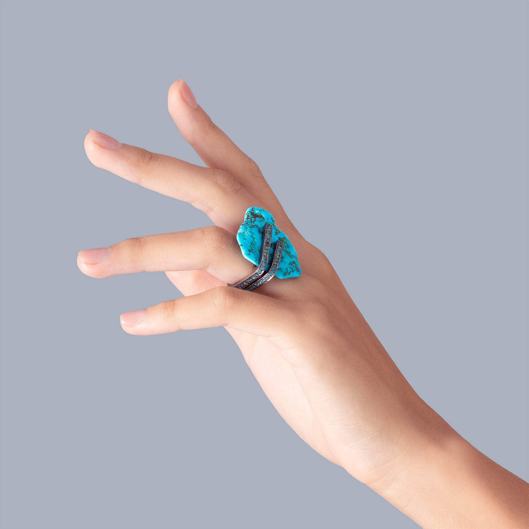 Hatsa Singular Edition 925 Silver Ring with Rough Turquoise & Blue Topaz