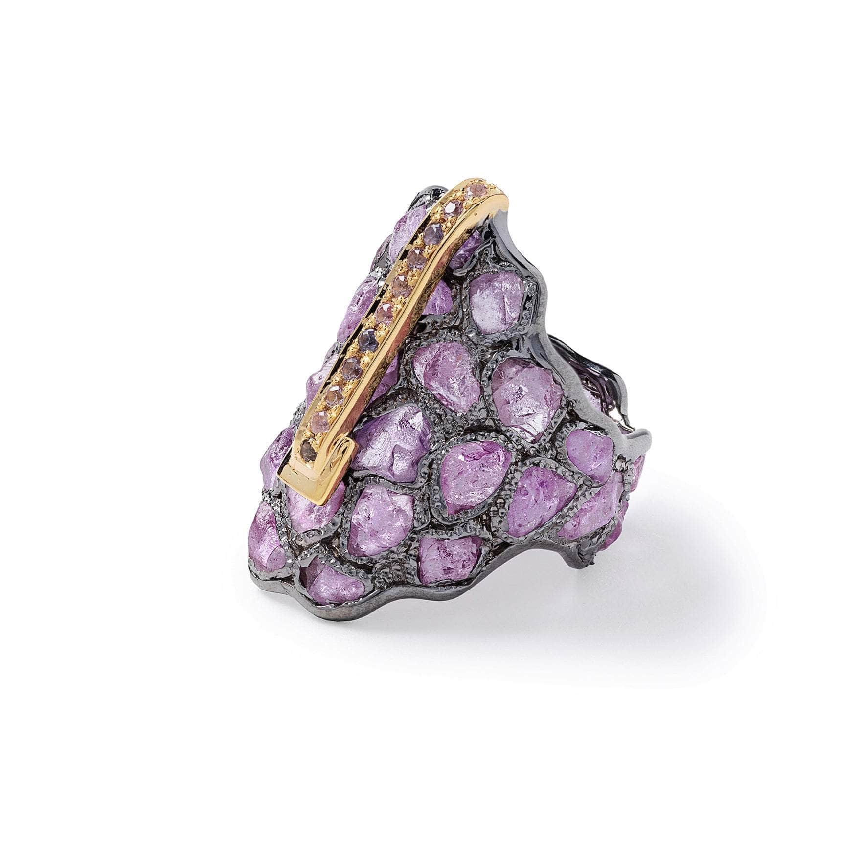 Daeng Sapphire Ring