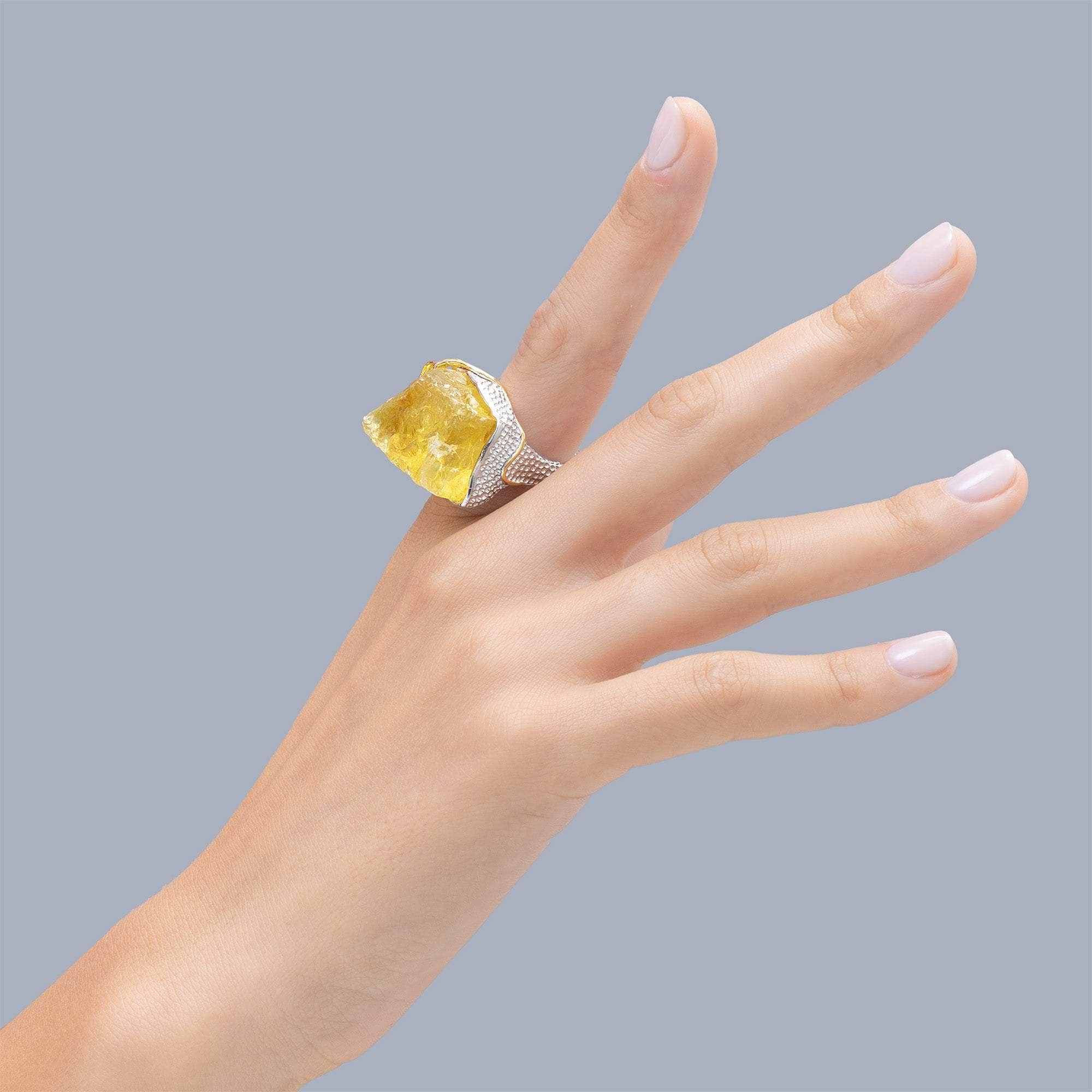 Etna Signature Design 925 Silver RIng with Rough Lemon Quartz & Sapphire