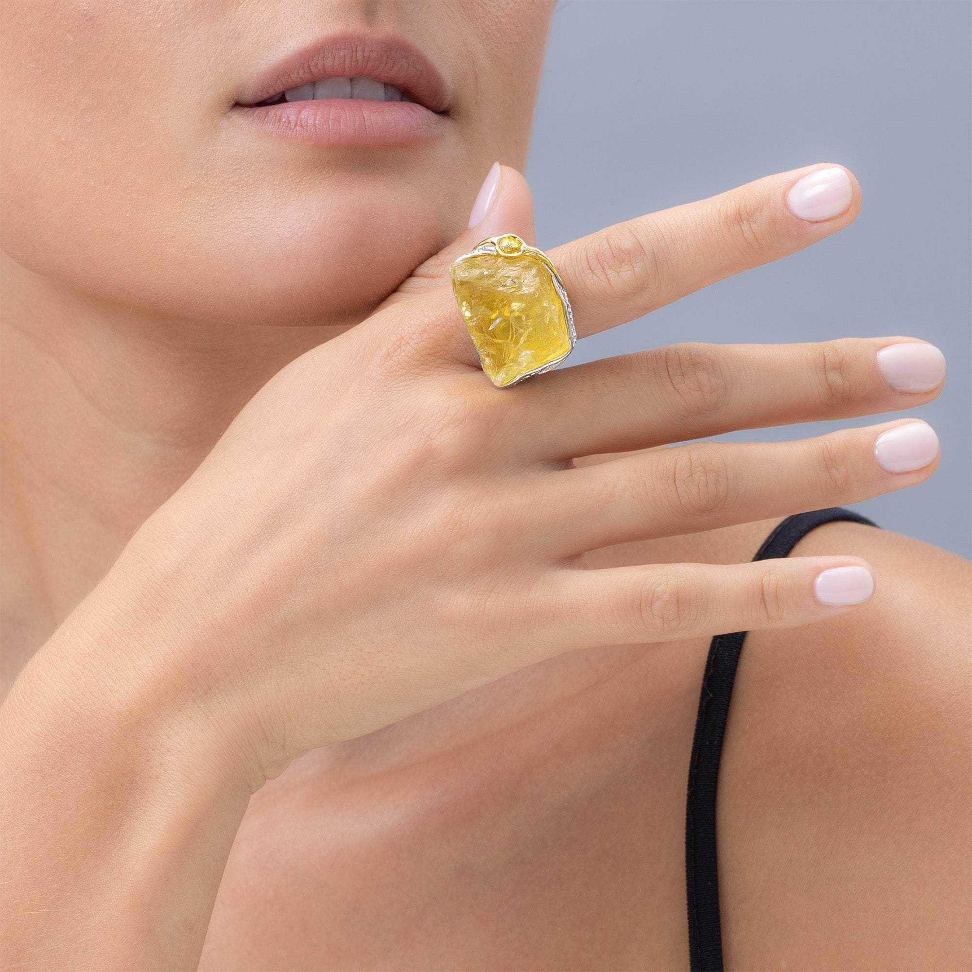 Etna Signature Design 925 Silver RIng with Rough Lemon Quartz & Sapphire