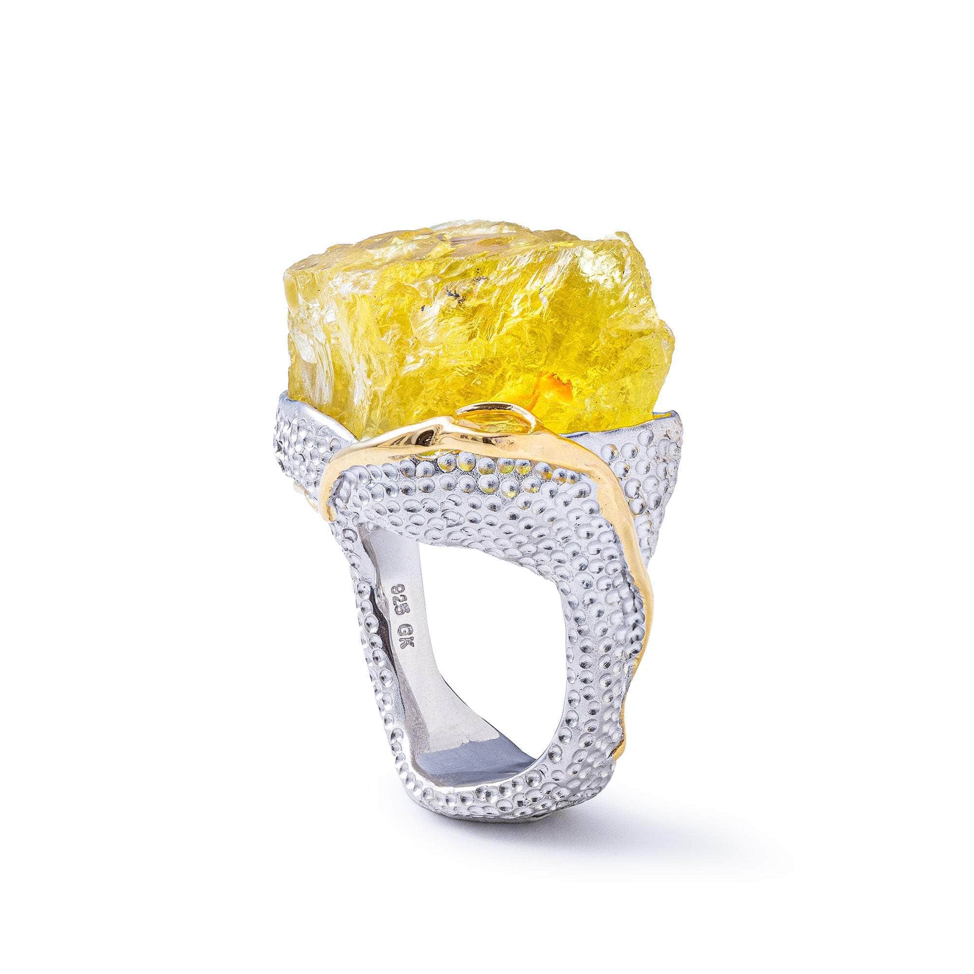 Etna Signature Design 925 Silver RIng with Rough Lemon Quartz & Sapphire