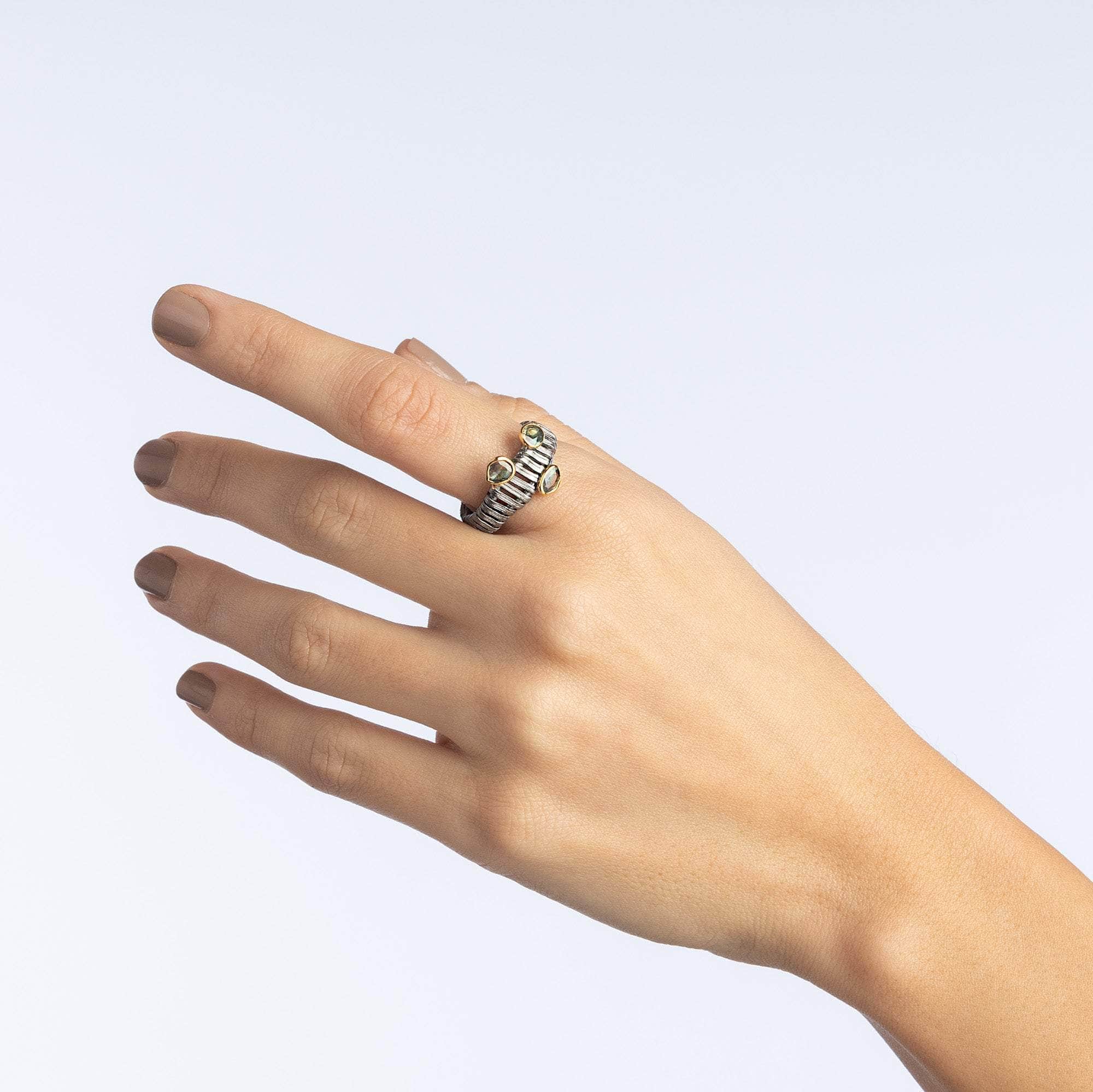 Etheld Handcrafted Singular Edition 925 Sterling Silver Ring with Natural Blue Sapphire Sapphire