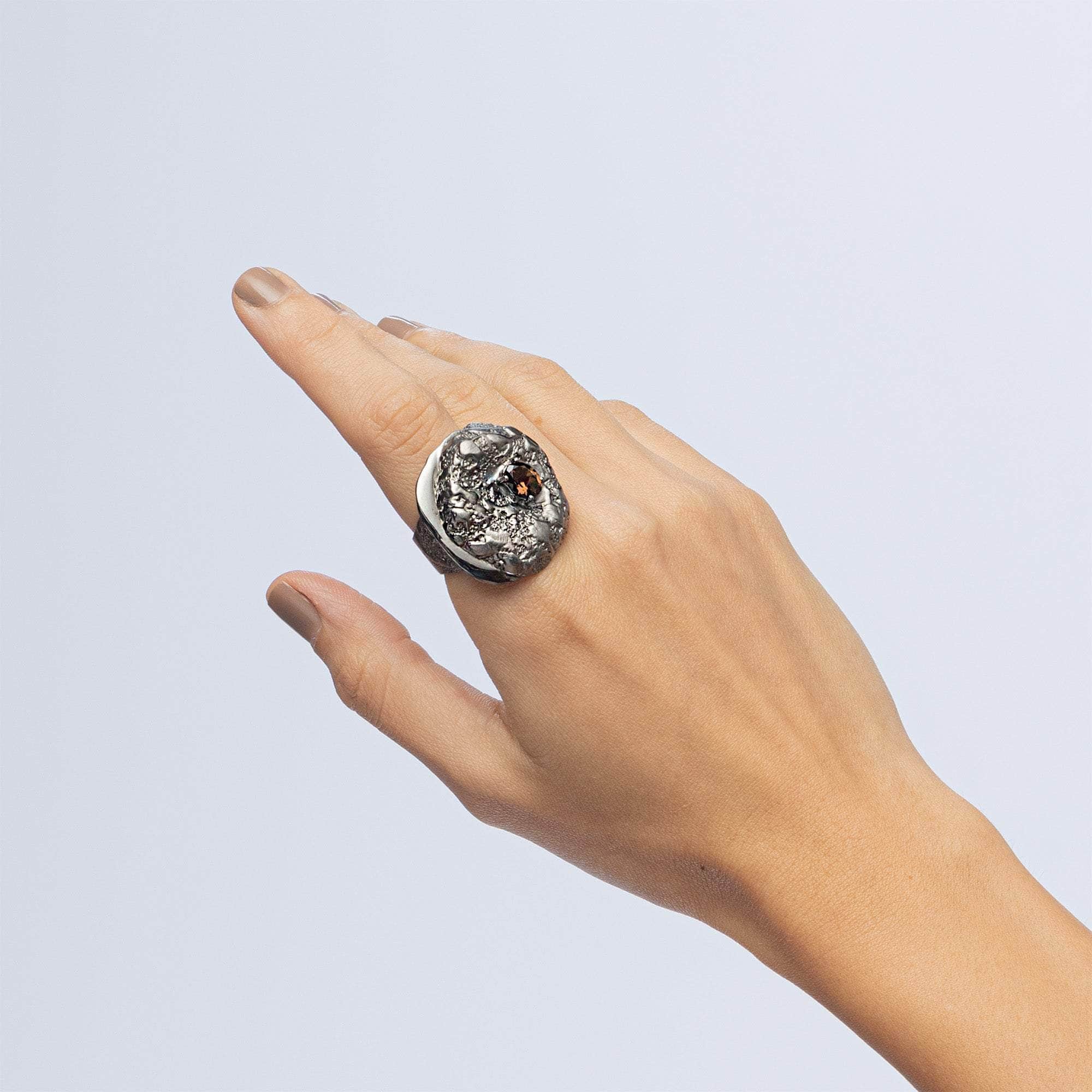 Cato Quartz Ring