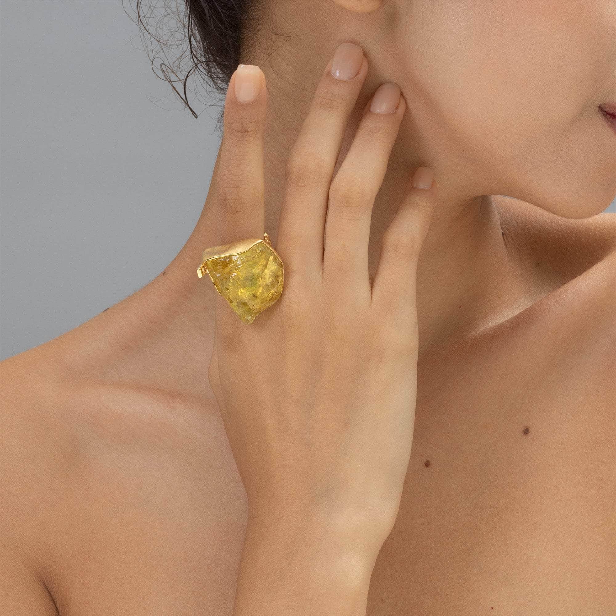 Kaitos Singular Design Gold-Plated Silver Ring with Rough Lemon Quartz & Sapphire