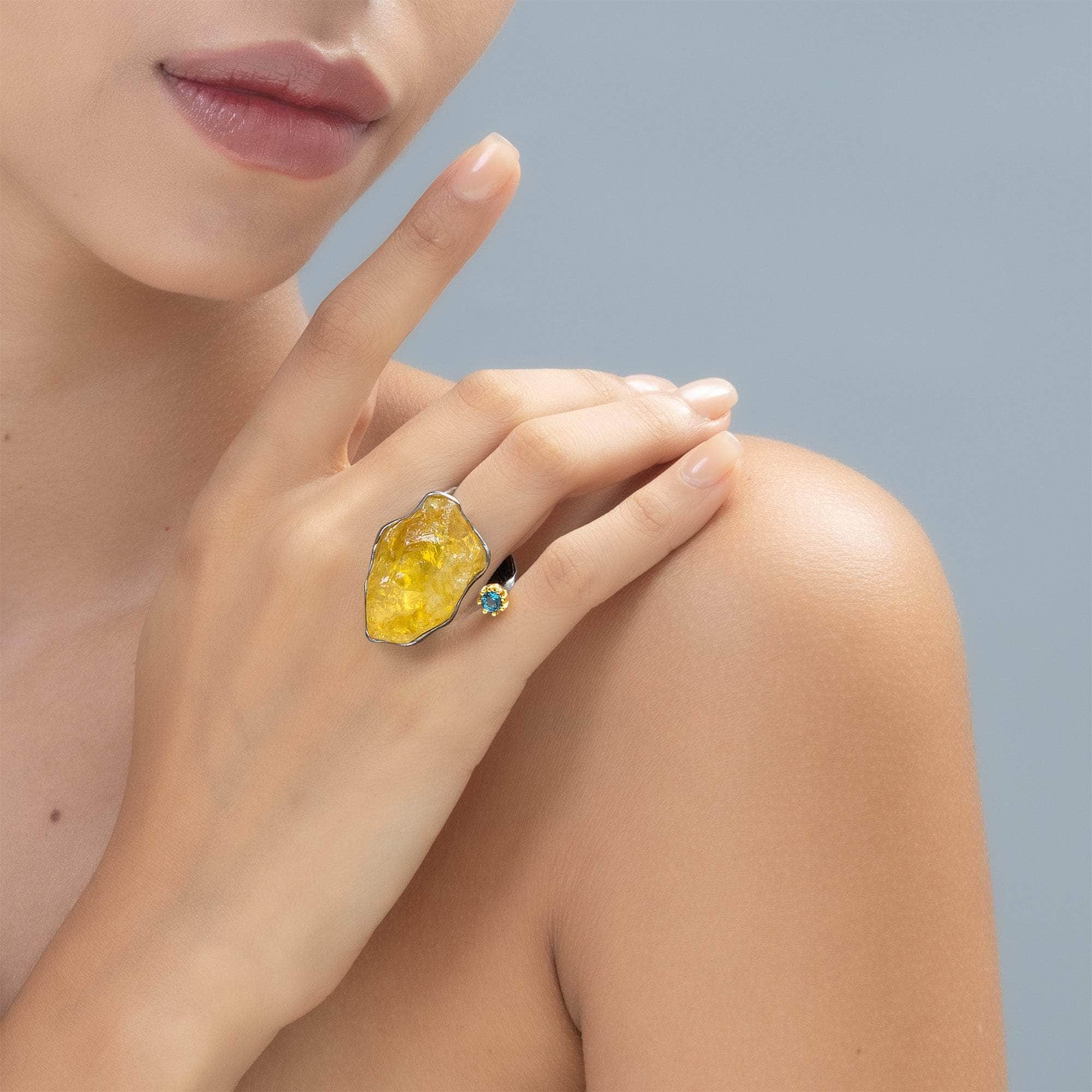 Tac Singular Edition Statement Silver Ring with Rough Lemon Quartz & Blue Topaz