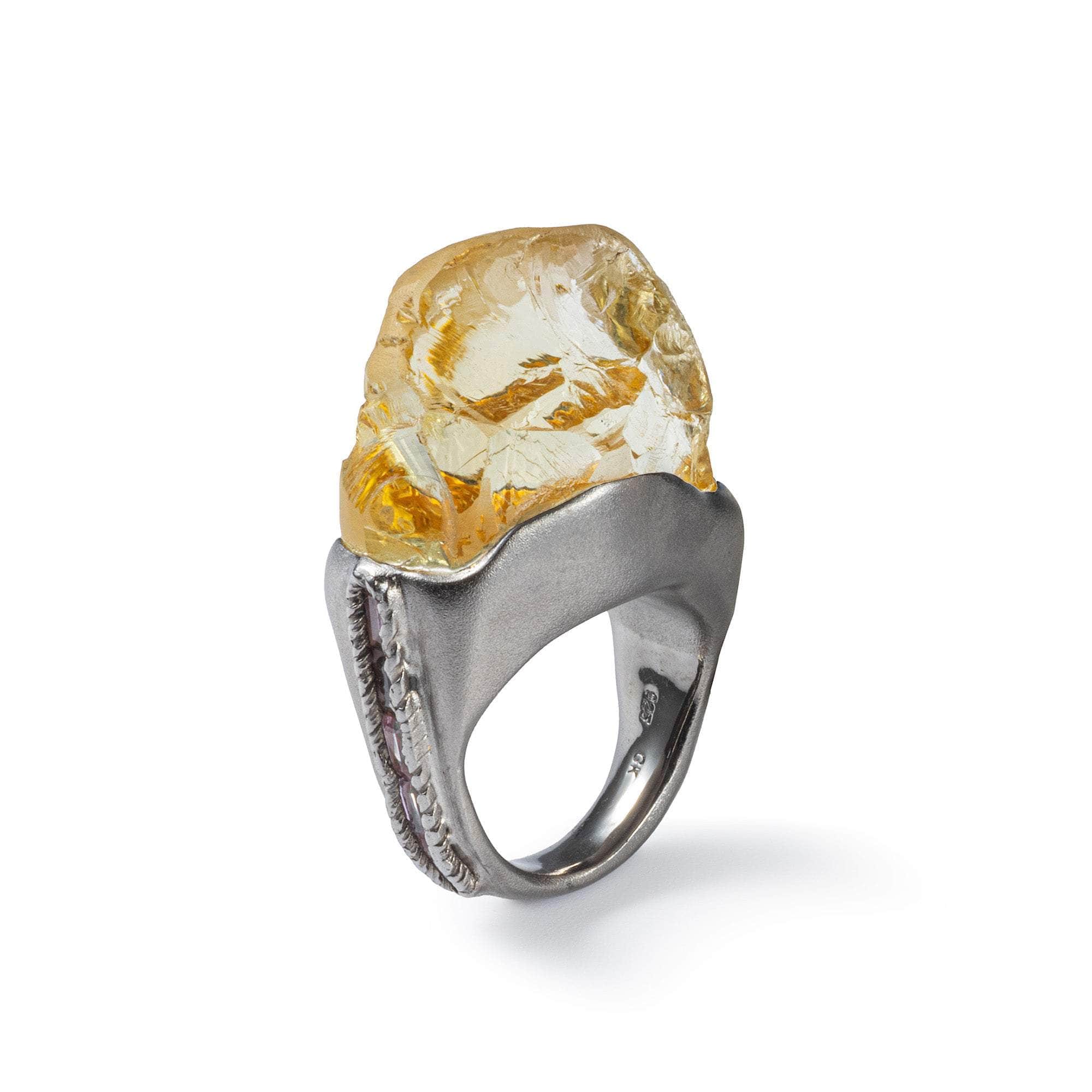 Mond Handcrafted Singular 925 Silver Ring with Rough Lemon Quartz & Sapphire