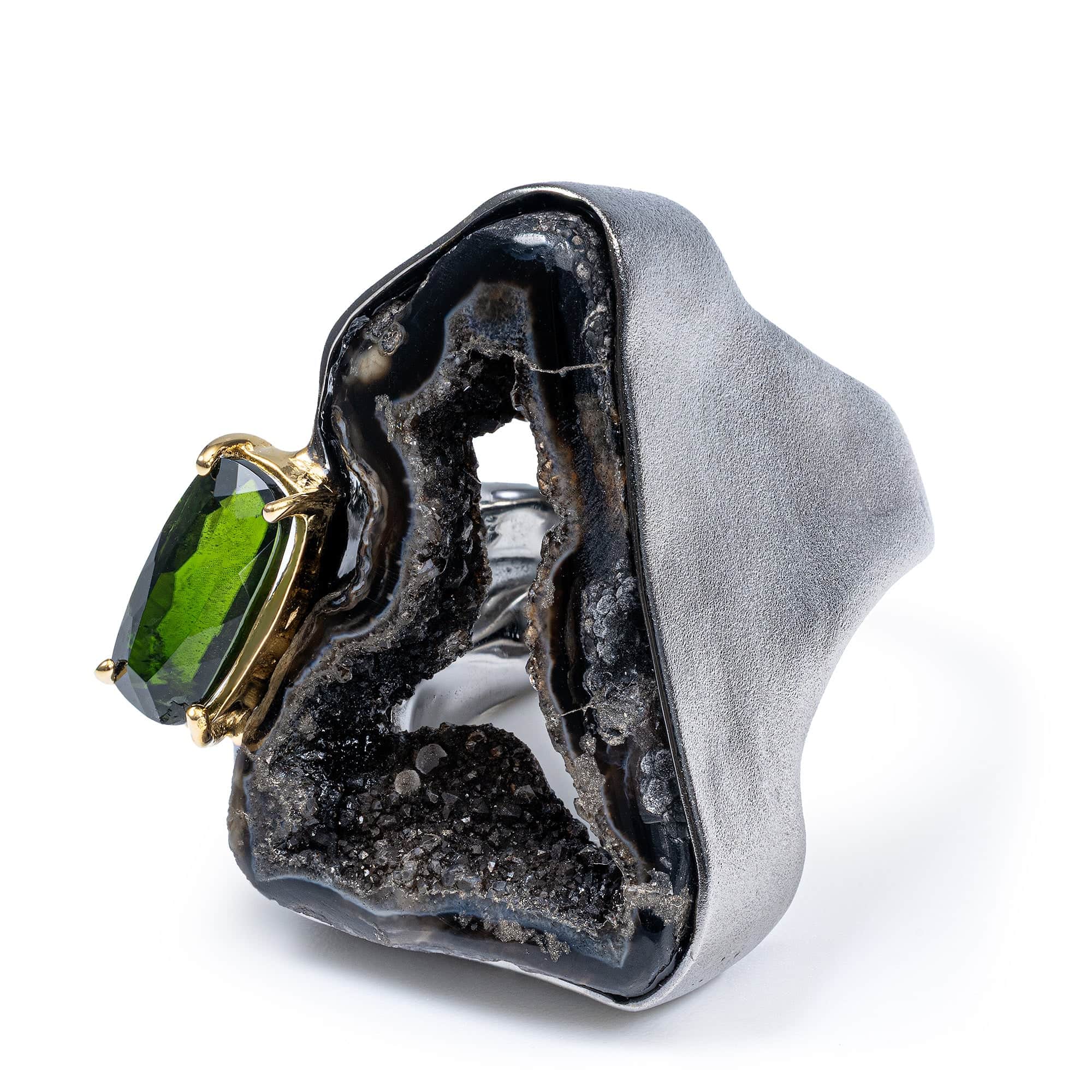 Pontus Singular Edition Silver Ring with Brown Agate Slice and Chrome Diopside