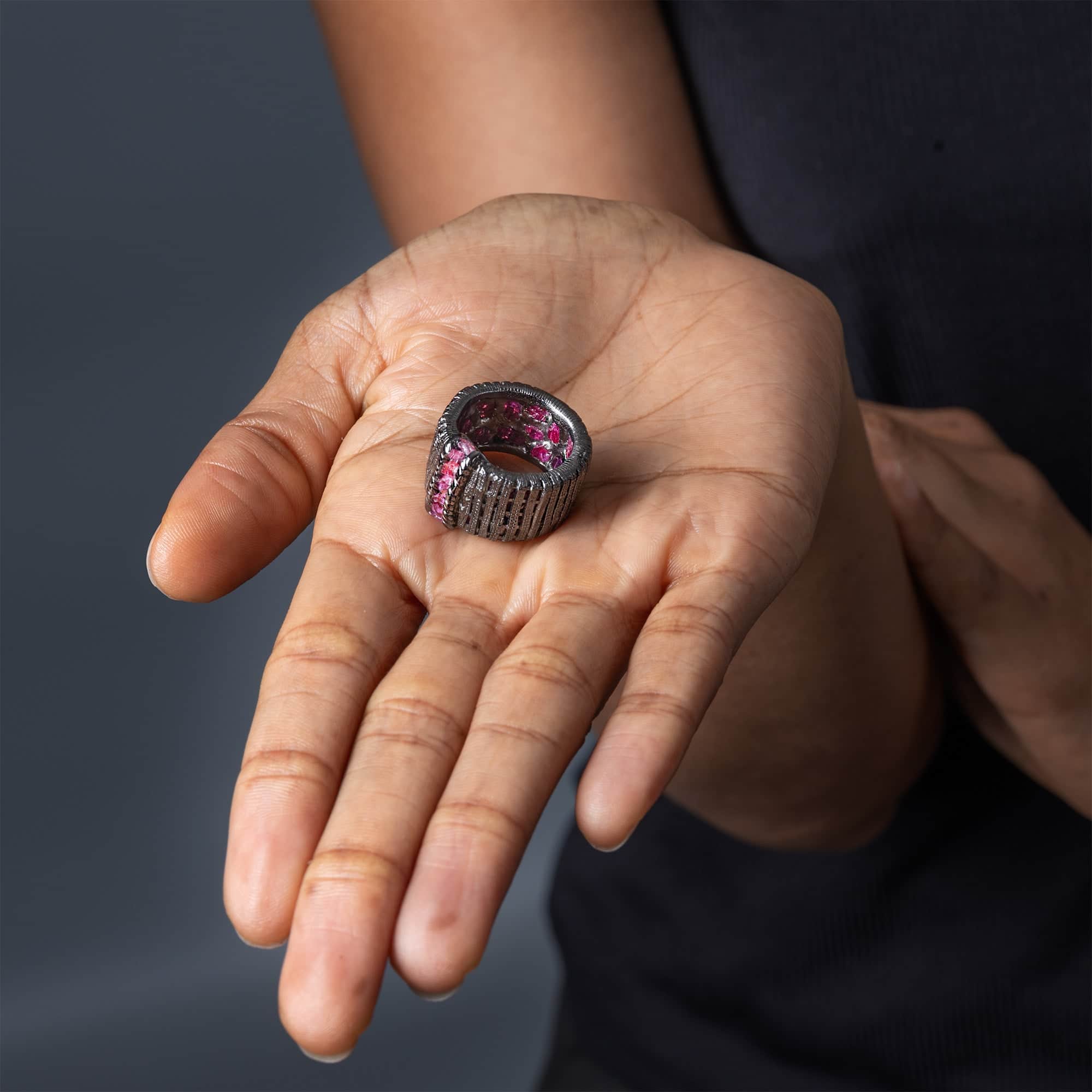 Orpheus Singular Edition Raw Ruby Egoist Ring in Black Ruthenium-Plated Sterling Silver