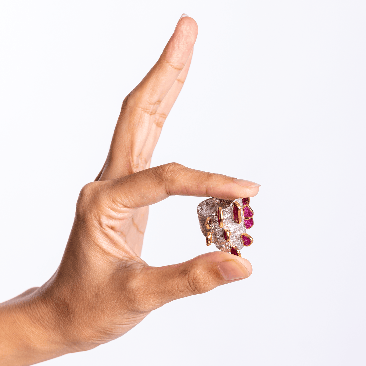Akhu Singular Edition Wide Band Natural Raw Ruby Silver Ring