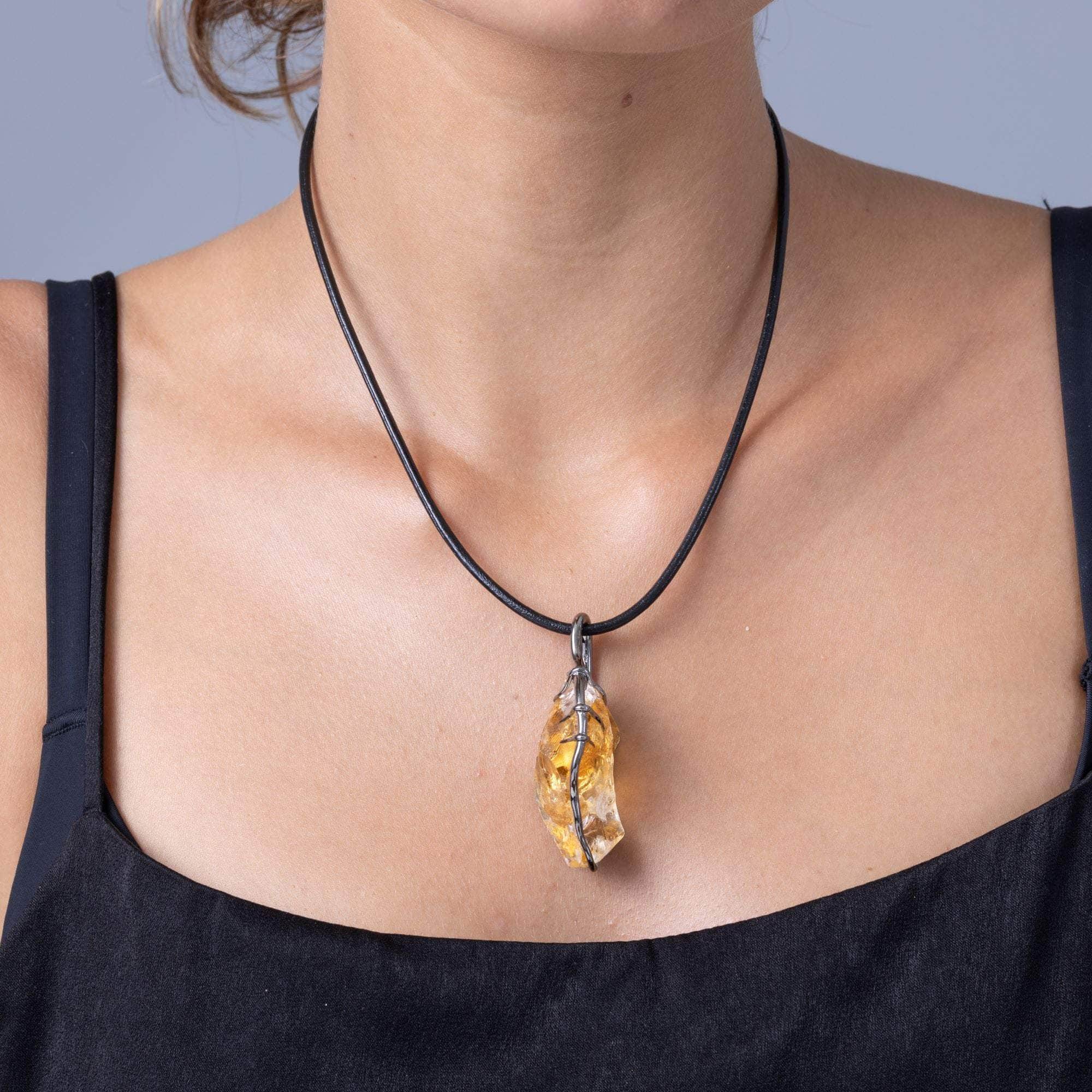 Ivi Singular Design Handcrafted 925 Silver Pendant with Natural Rough Citrine