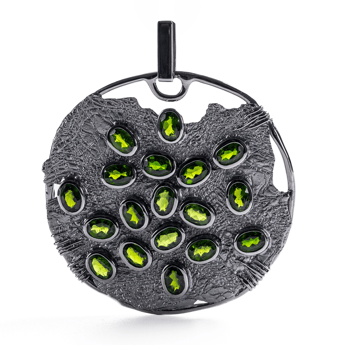 Nazar Singular Edition Natural Oval Cut Chrome Diopside Silver Disc Pendant