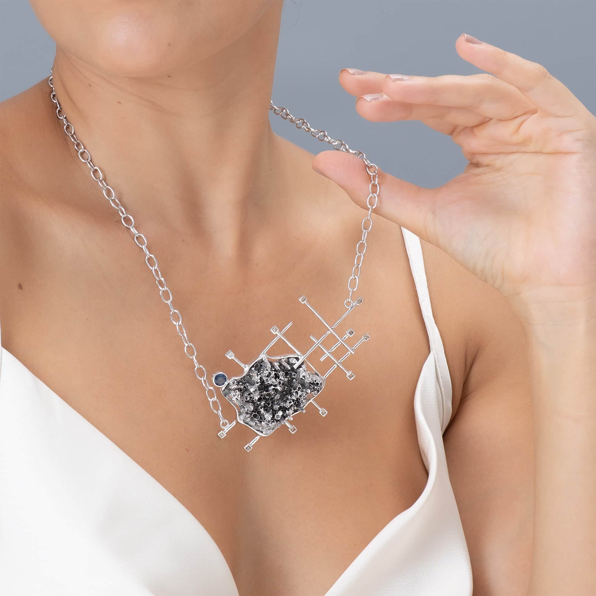 Chiselon Singular Edition Silver Necklace with Blue Sapphire & Fancy Diamonds