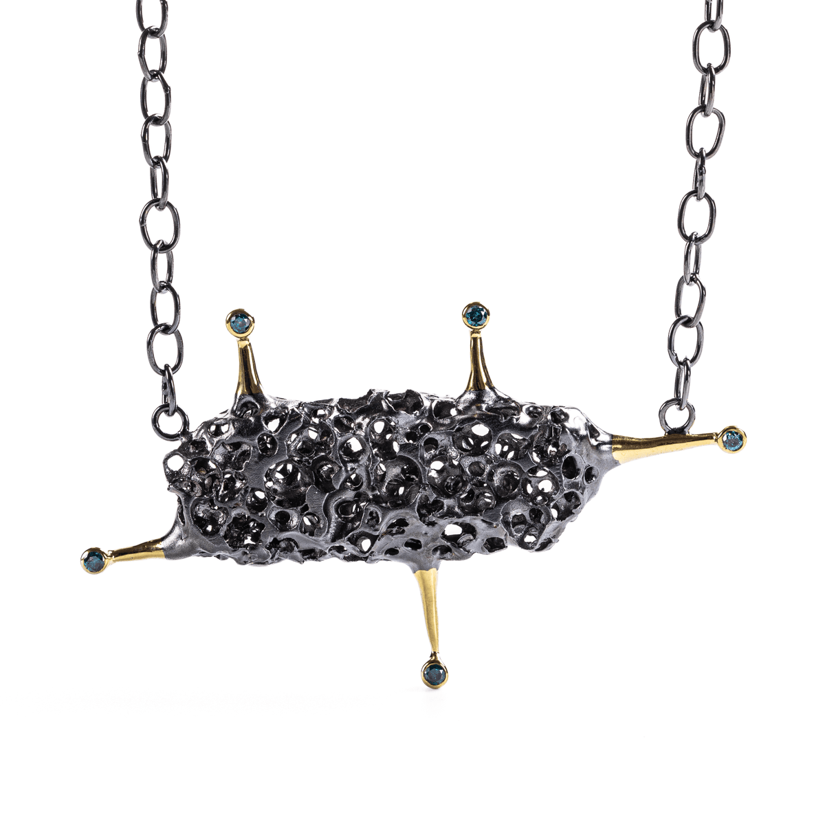 Salib Textured Silver Necklace with Blue Sapphire