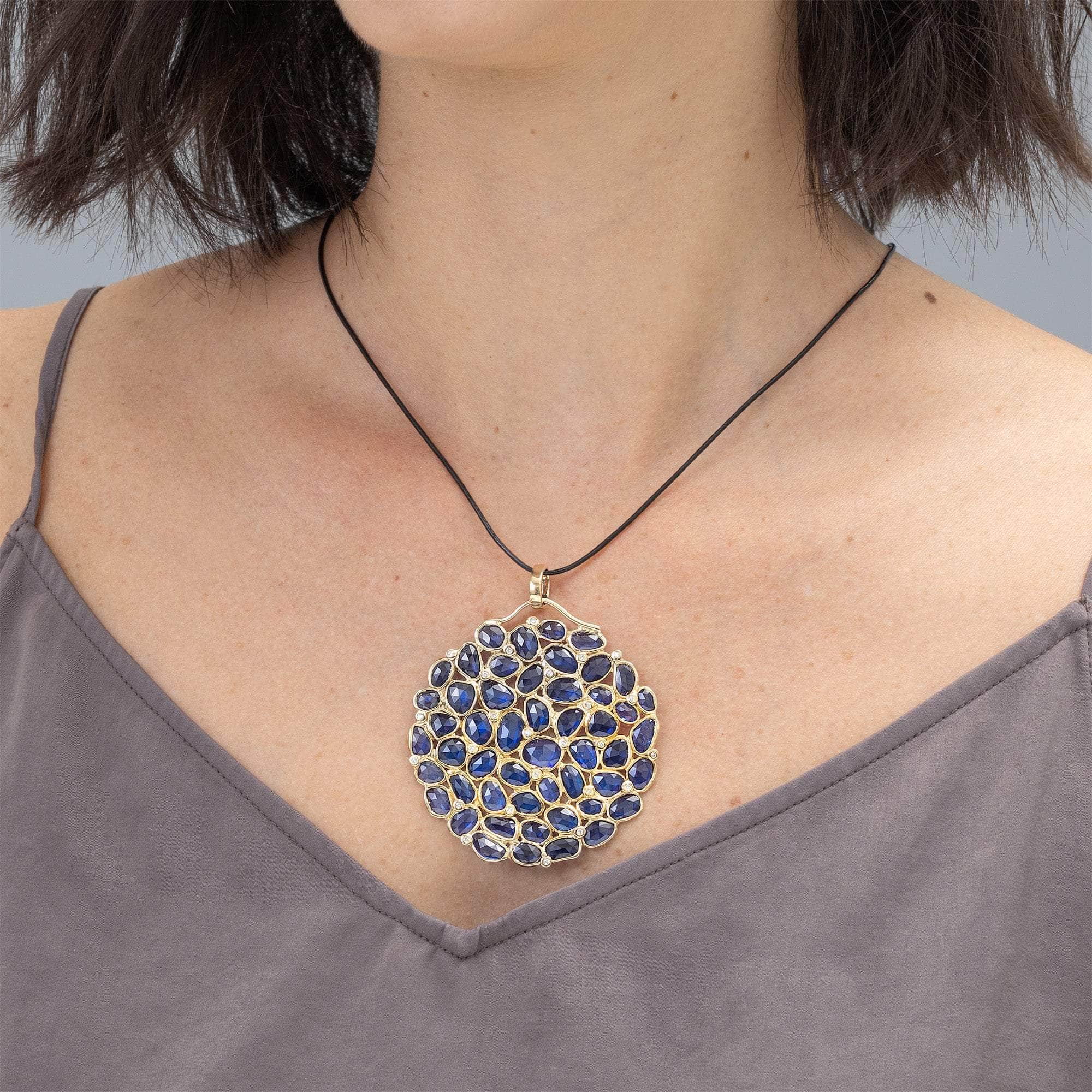 Ciano 14K Gold Round Pendant with Sapphire&Diamond as Stained Glass