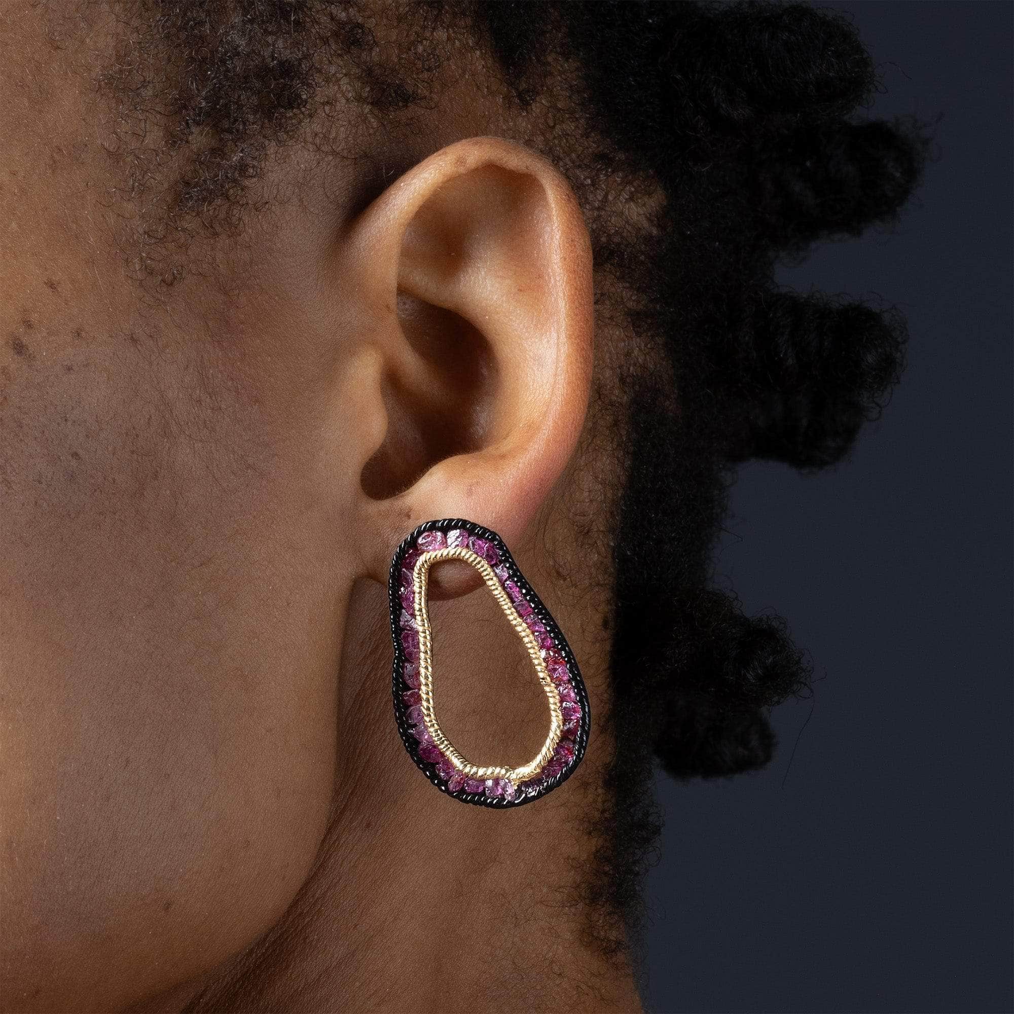 Arven Pear-Shaped Earrings in Anthracite & Gold Plated Silver with Raw Ruby