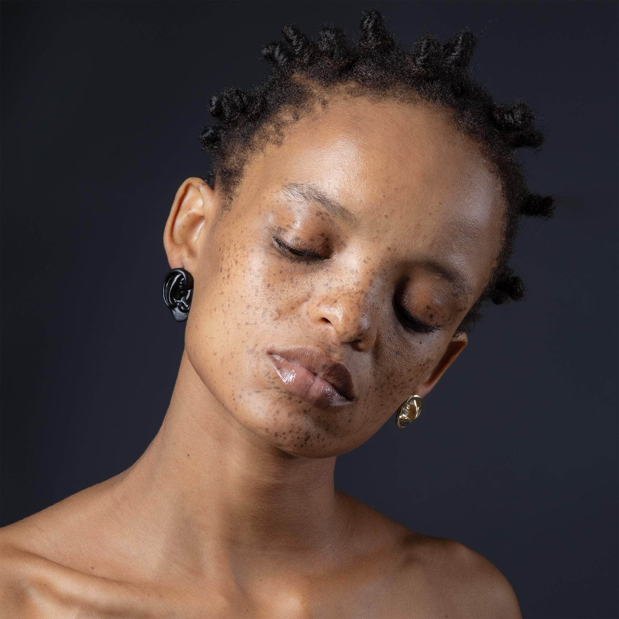 Vincent 925 Silver Asymmetric Ear-Shaped Earrings Anthracite & Gold Plated