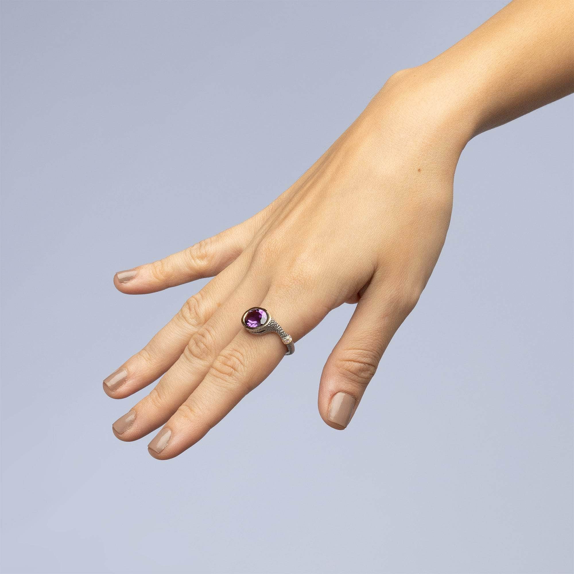 Gestin Iconic Amethyst Silver Ring in White Rhodium and 18K Gold