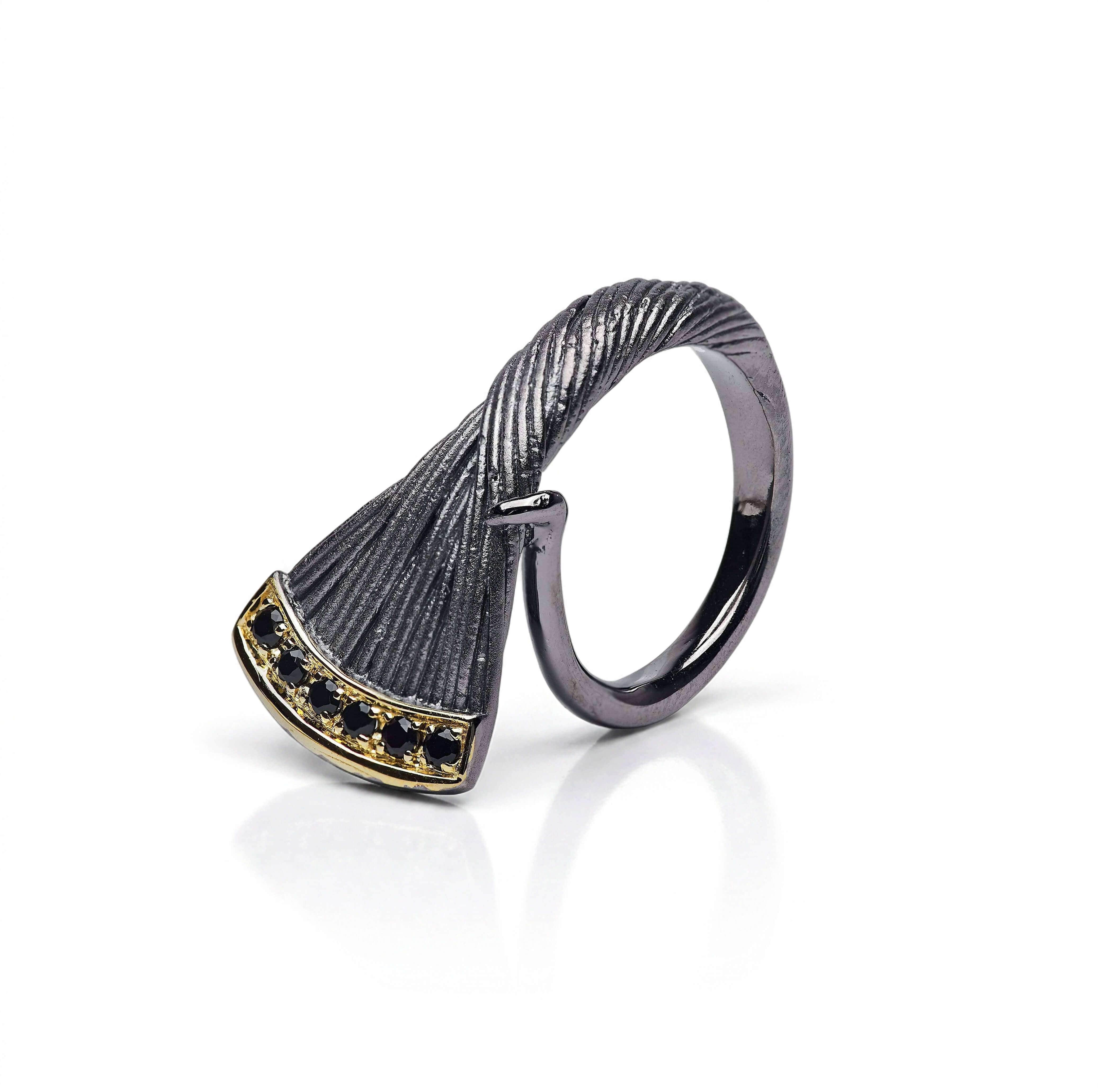 Junia Sapphire Ring