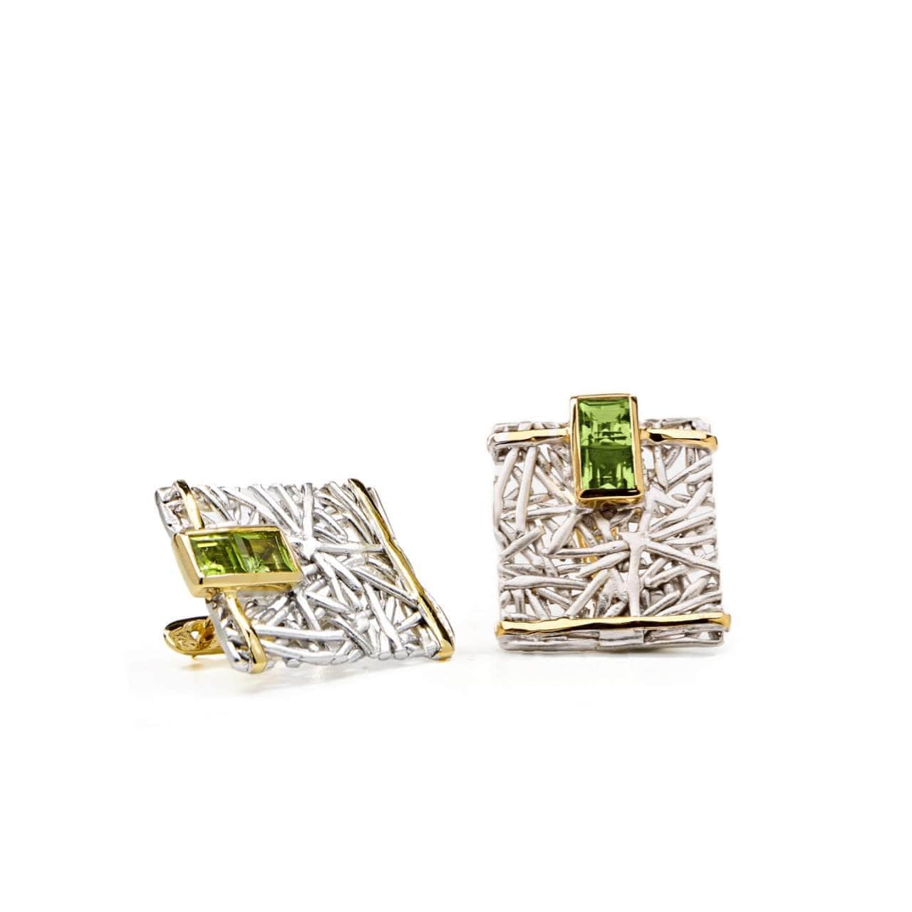 Verina Textured Silver Short Symmetric Earrings with Peridot
