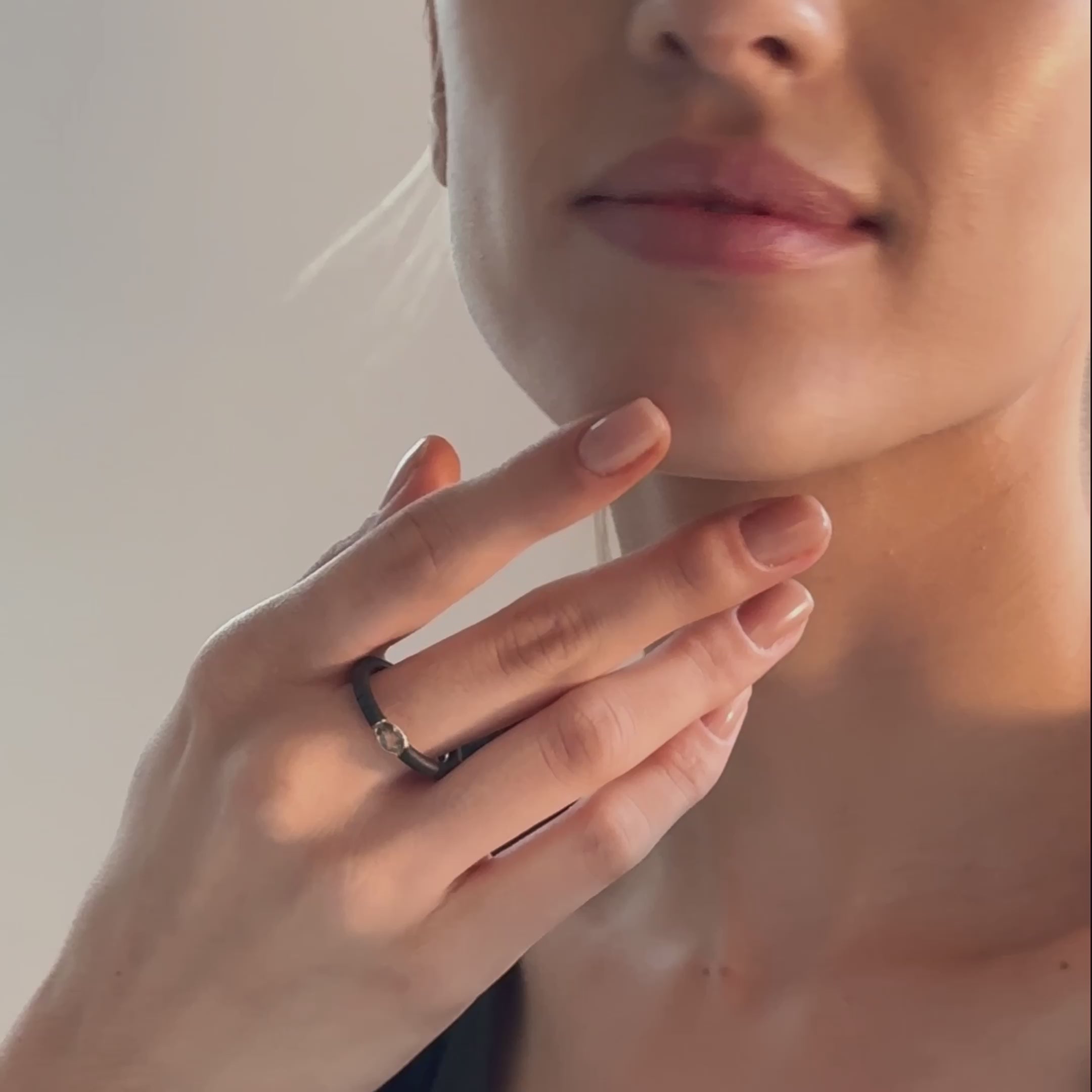 Thina Green Sapphire Ring