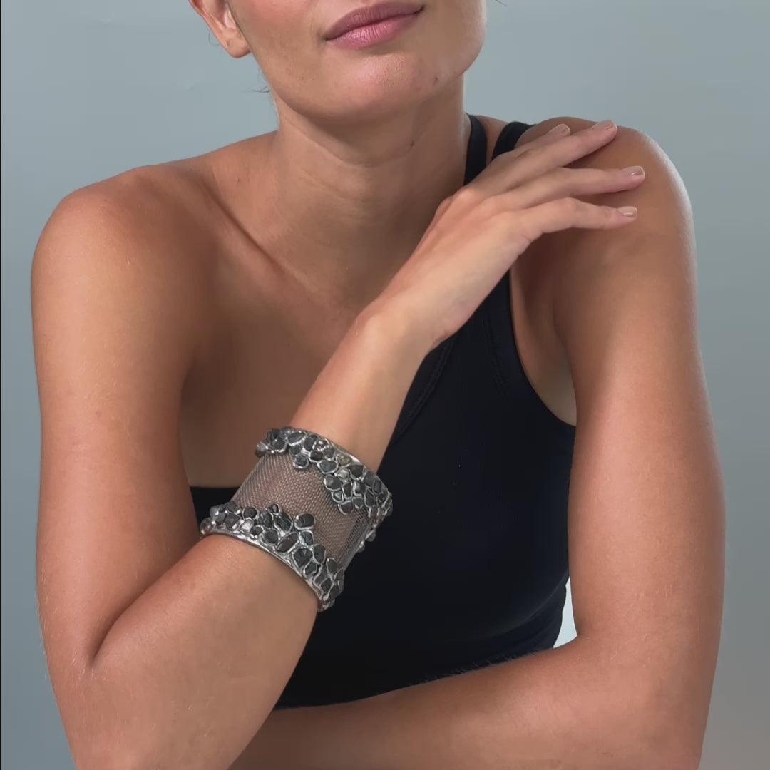 Mydas Sapphire Bangle