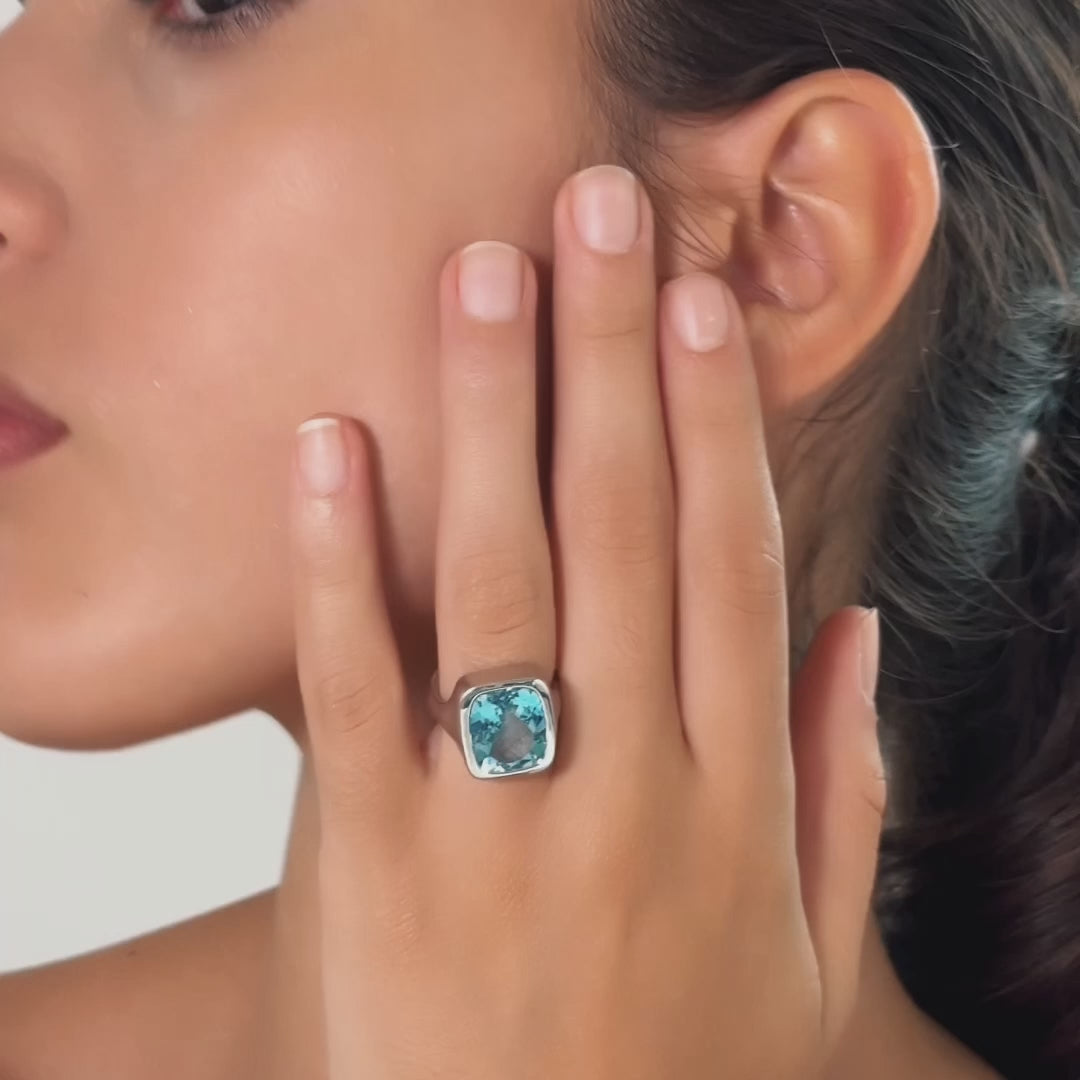 Magnus Blue Topaz Ring (White Rhodium)