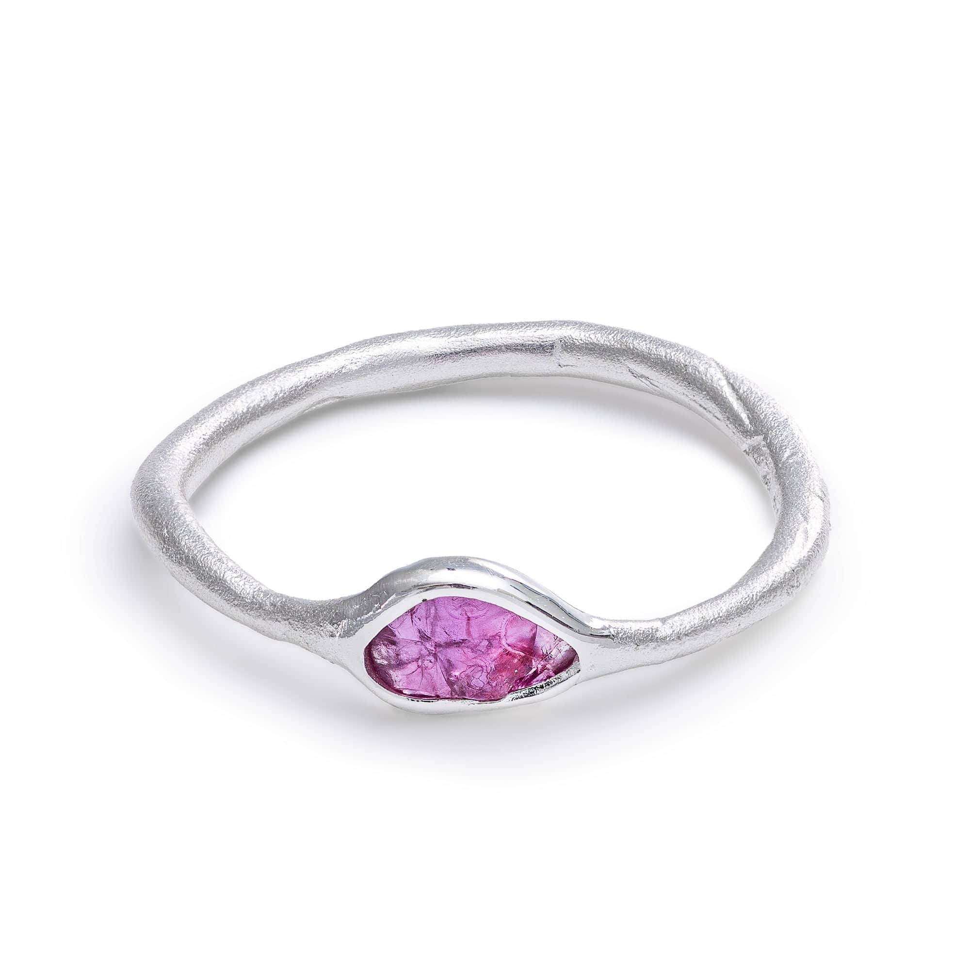 Qonn Minimalist 925 Silver Ring with Natural Ruby Crystal
