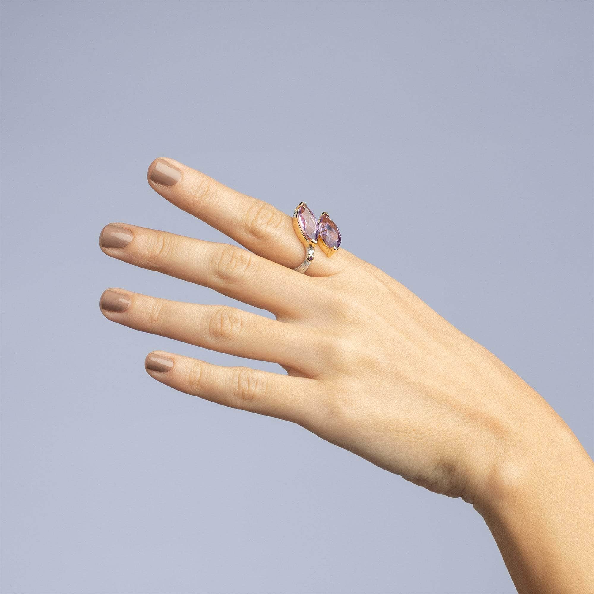 Rauge Open Band Symmetric Design Natural Amethyst Ring in 925 Sterling Silver (White Rhodium & 18K Gold-Plated)