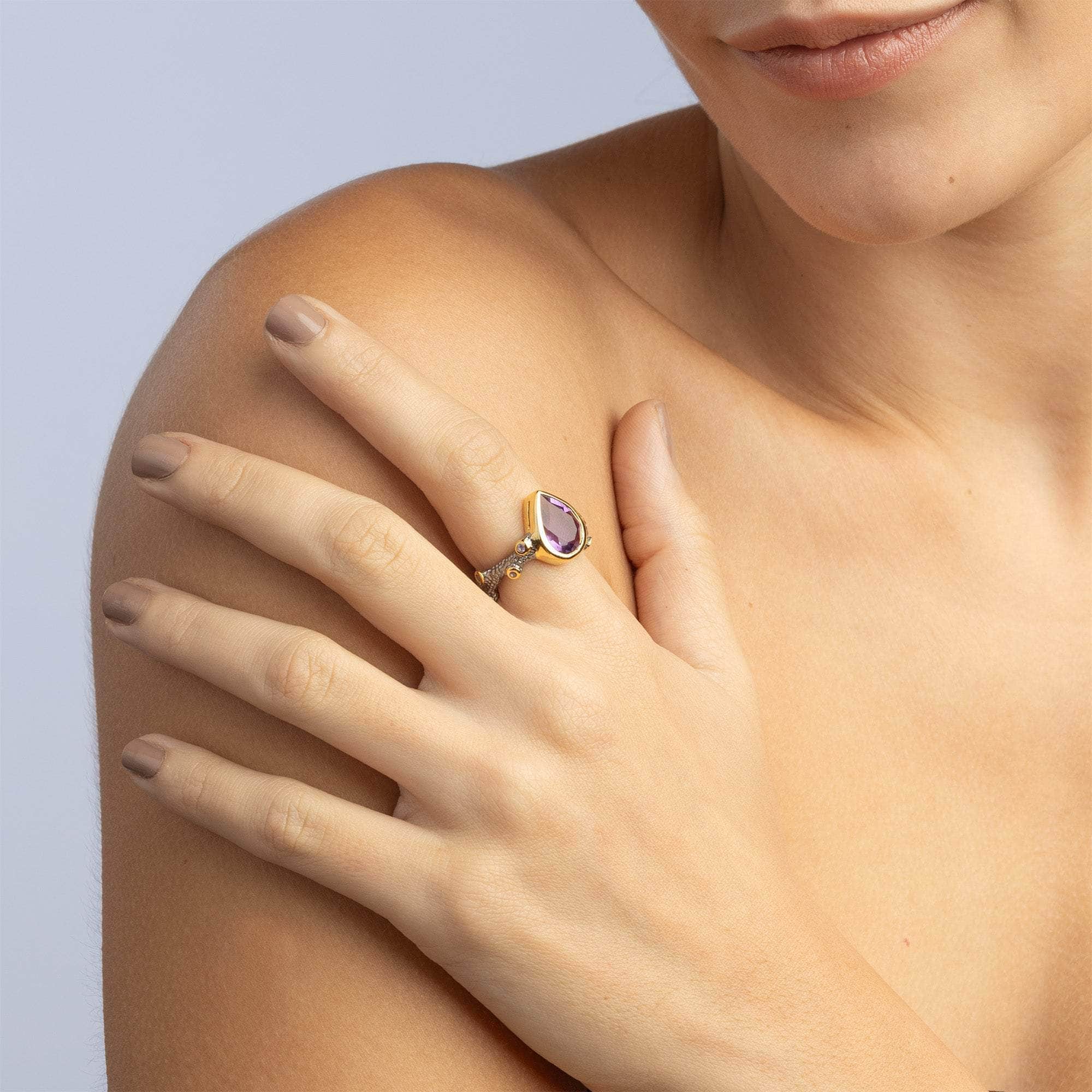 Soma Organic Design Natural Amethyst Designer Ring in 925 Silver (Black Rhodium & Gold-Plated)