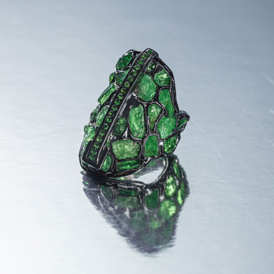 Chrome Diopside in Modern Jewelry: A Rising Trend