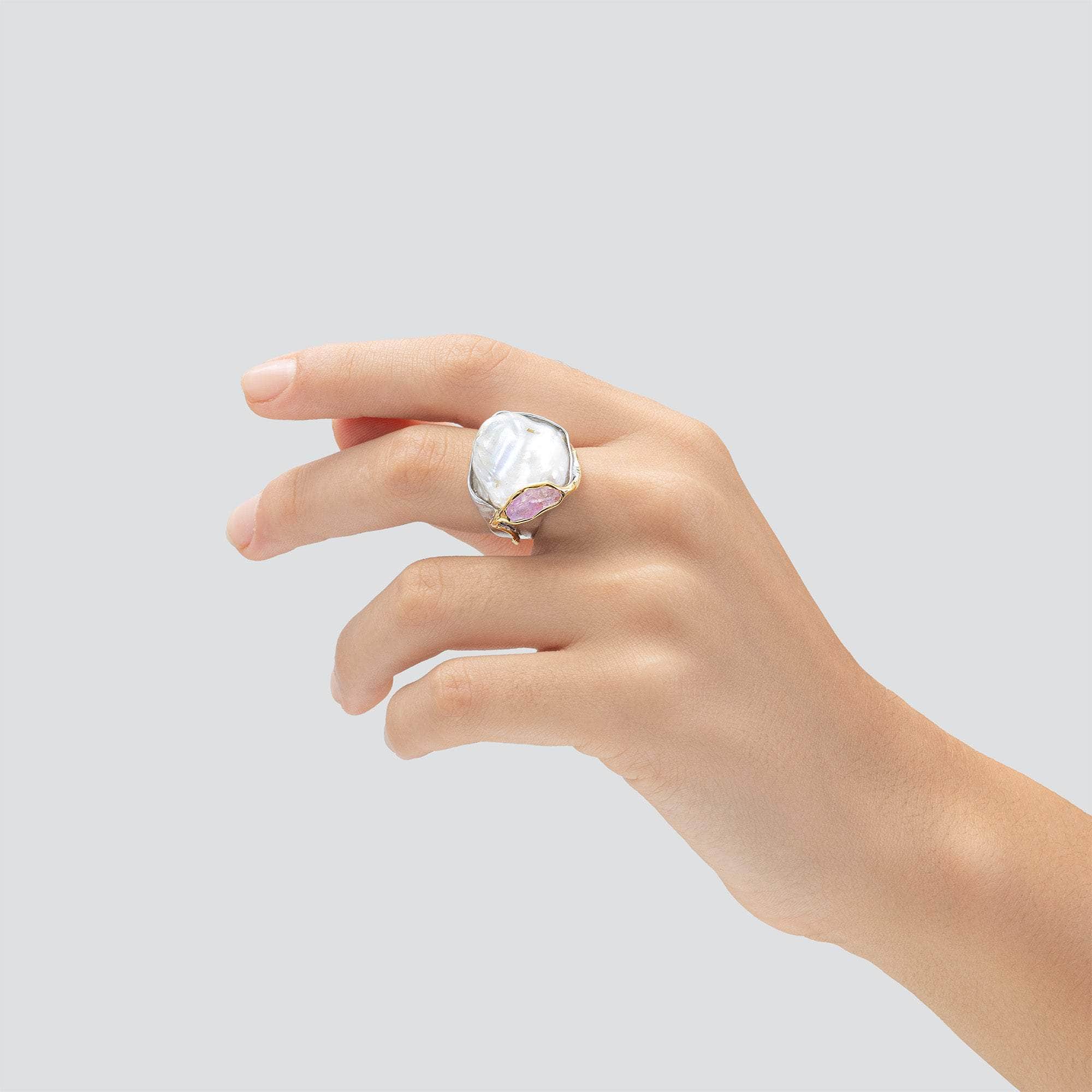 Yosa Baroque Pearl and Rough Pink Sapphire Ring (White Rhodium and Gold 18K) GERMAN KABIRSKI