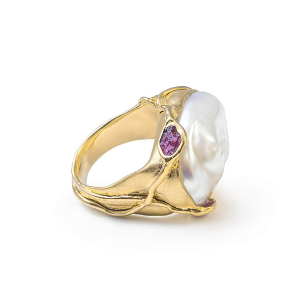 Ono Baroque Pearl and Rough Ruby Ring (Gold 18K) GERMAN KABIRSKI