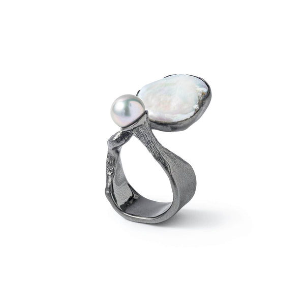 Albah Baroque Pearl and White Pearl Ring (Black Rhodium) GERMAN KABIRSKI