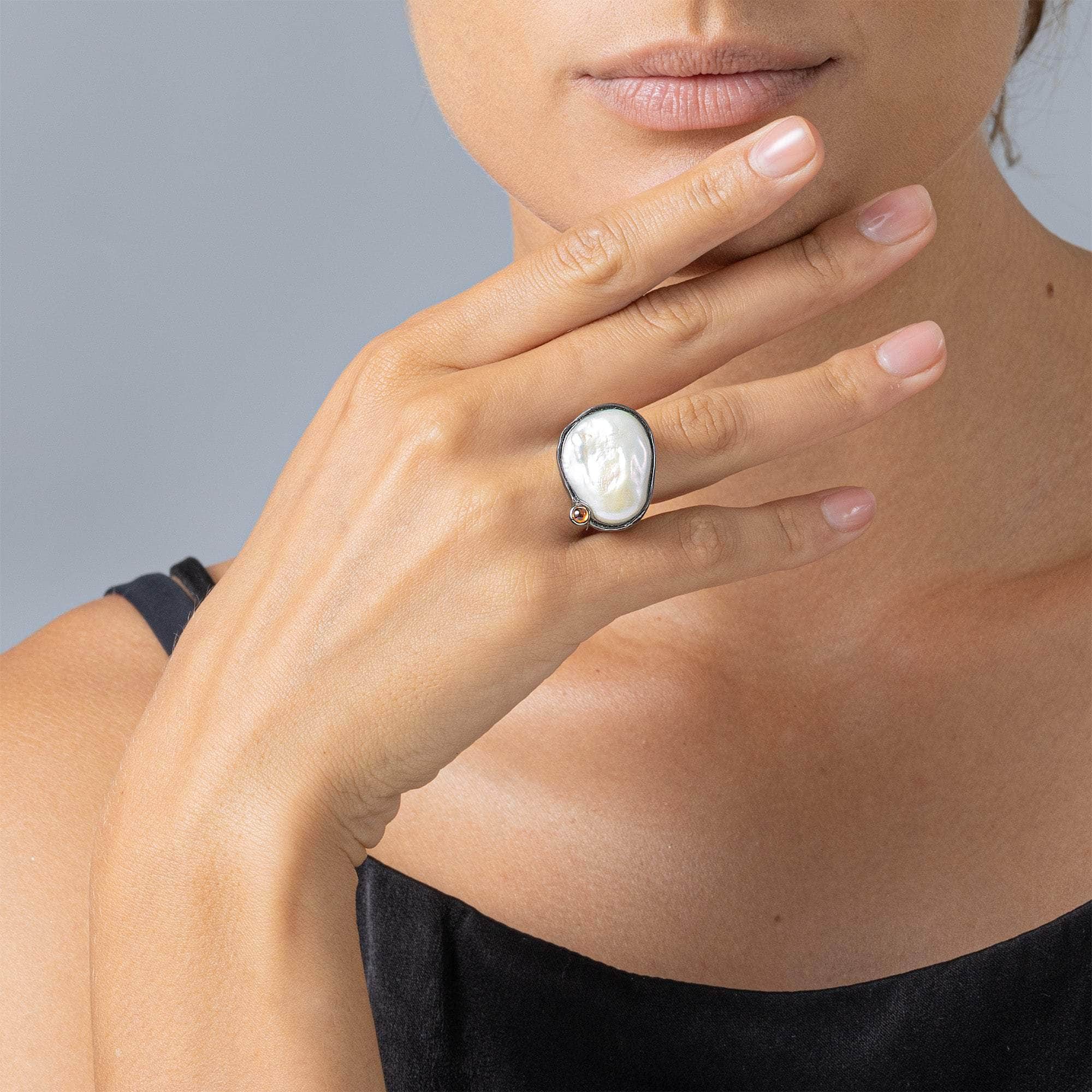 Anomo Baroque Pearl and Orange Sapphire Ring (Black Ruthenium) GERMAN KABIRSKI