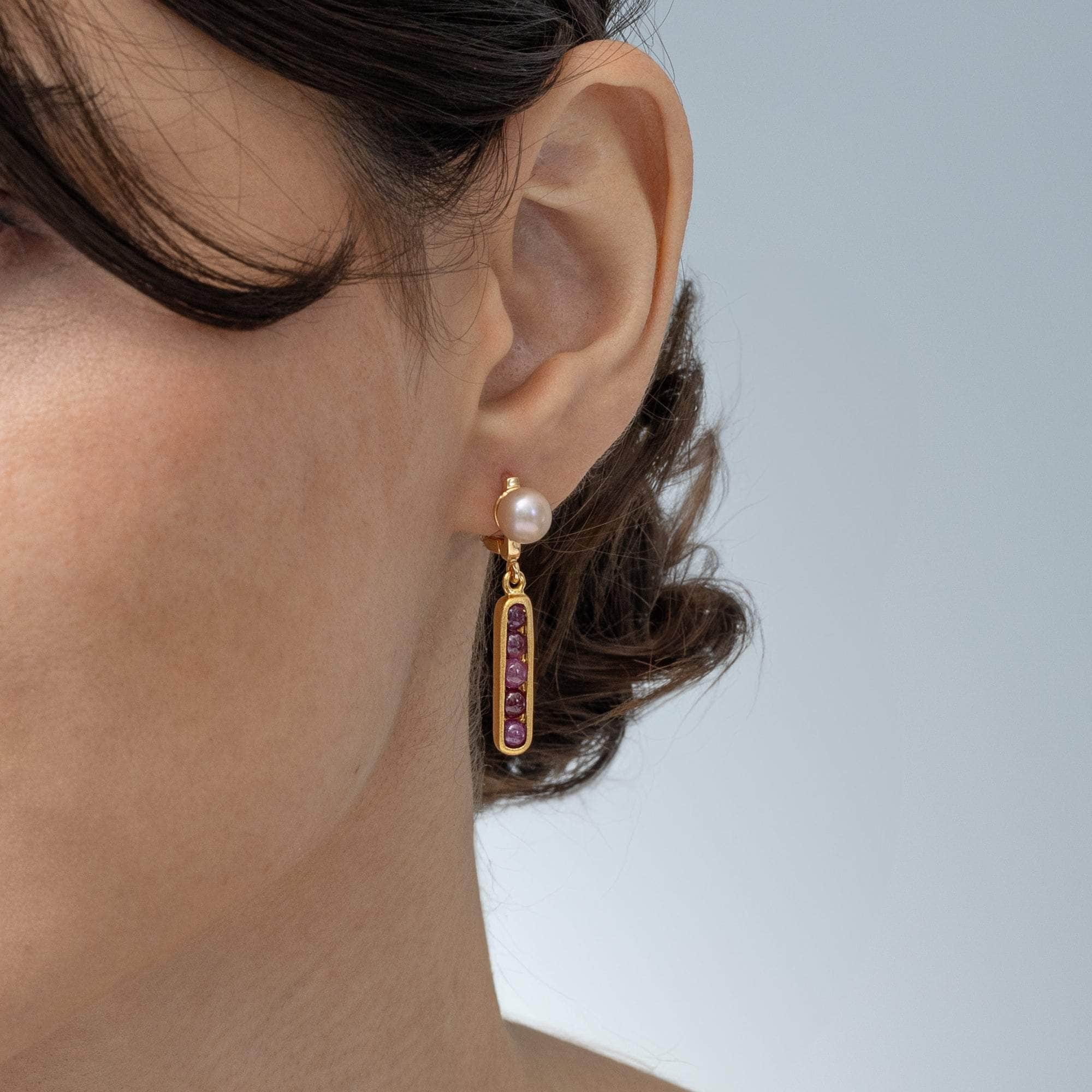 Puro Pearl and Ruby Earrings (Gold 18K) GERMAN KABIRSKI