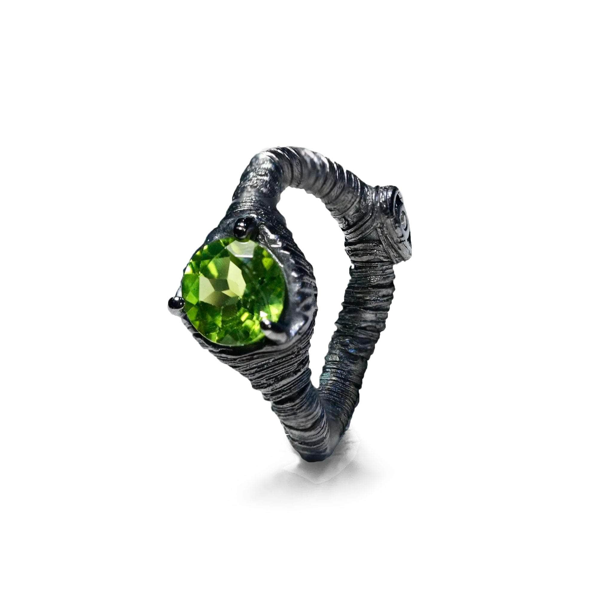 Neix Peridot Ring GERMAN KABIRSKI