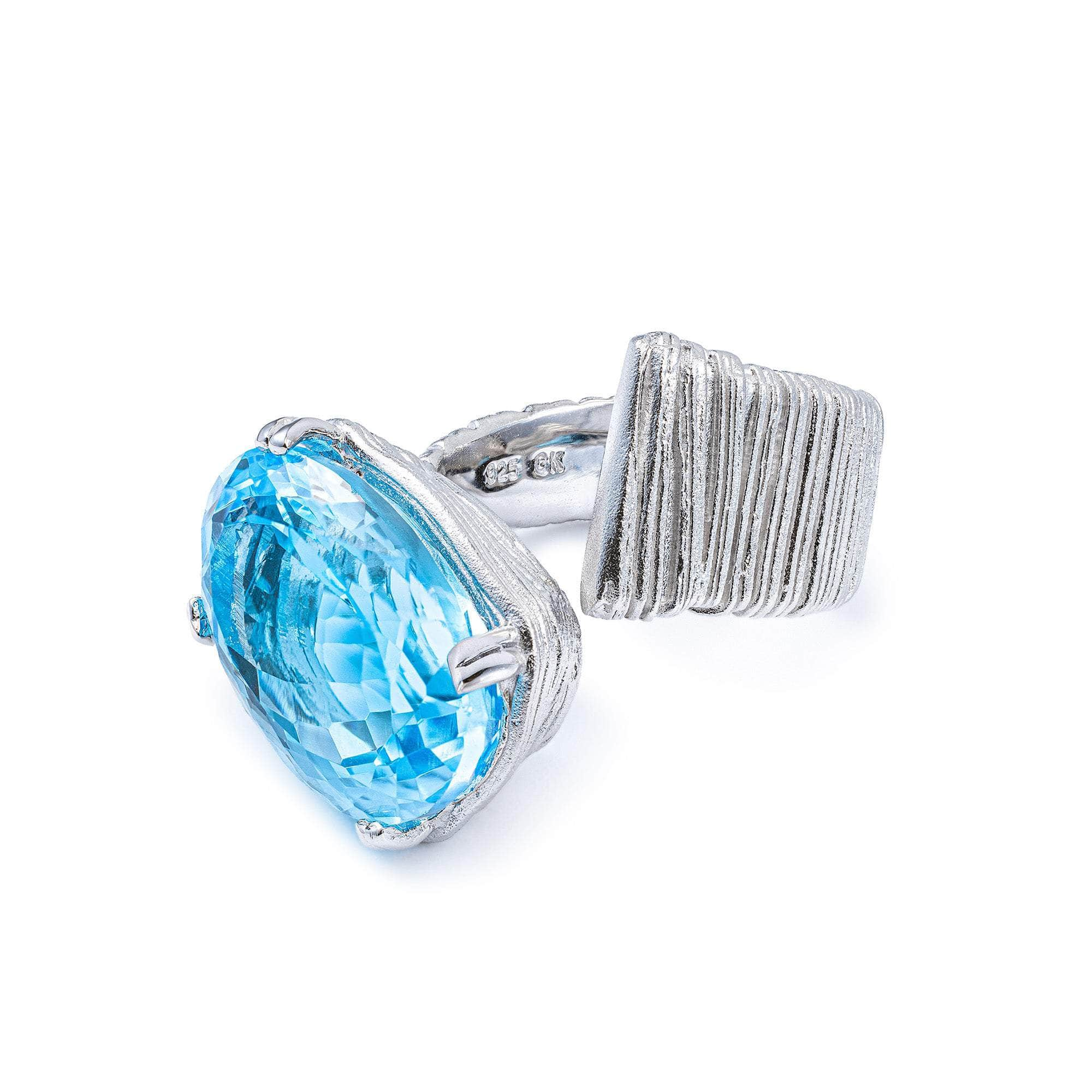 Velis Blue Topaz Ring