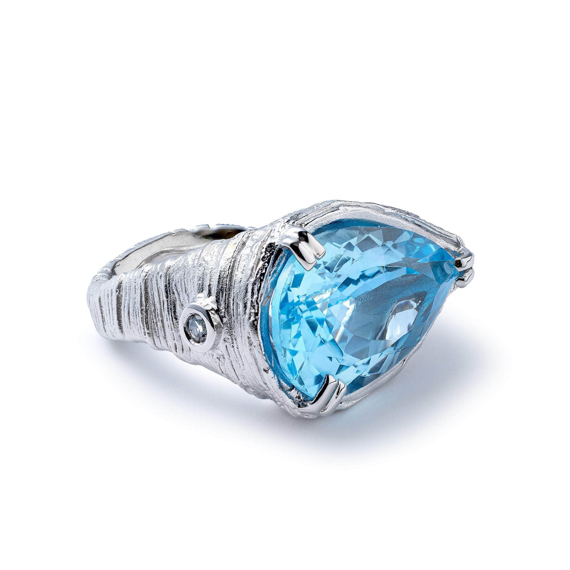 Aqua Textured 925 Silver Ring with Natural Pear-cut Blue Topaz