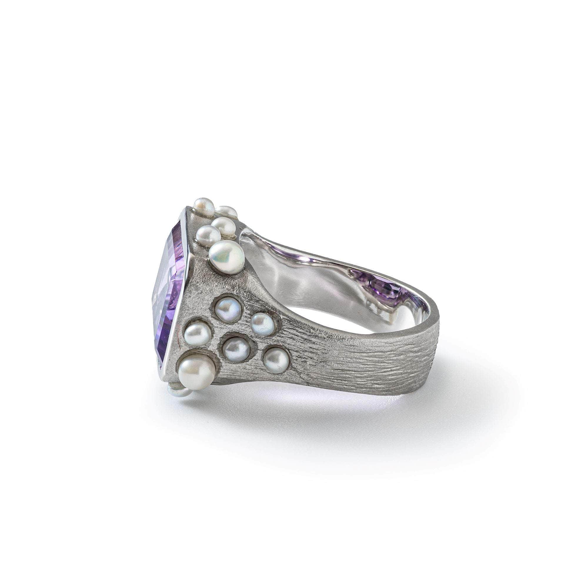 Aralez  Amethyst, Pearl Ring GERMAN KABIRSKI