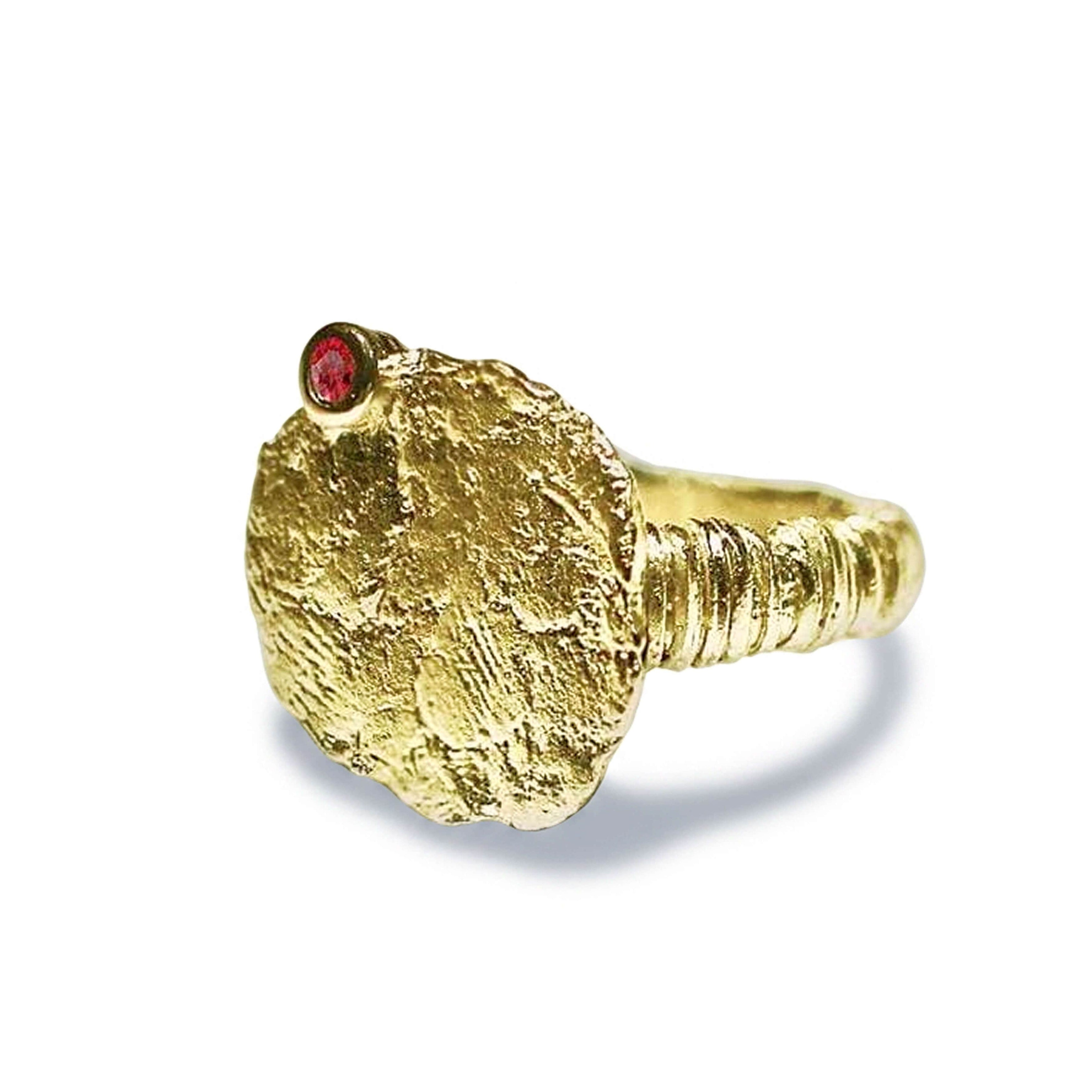 Delicia Garnet Ring