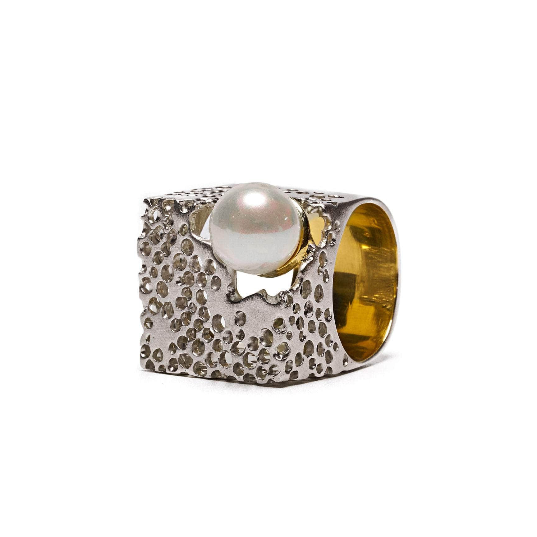 Devonia Pearl Ring GERMAN KABIRSKI