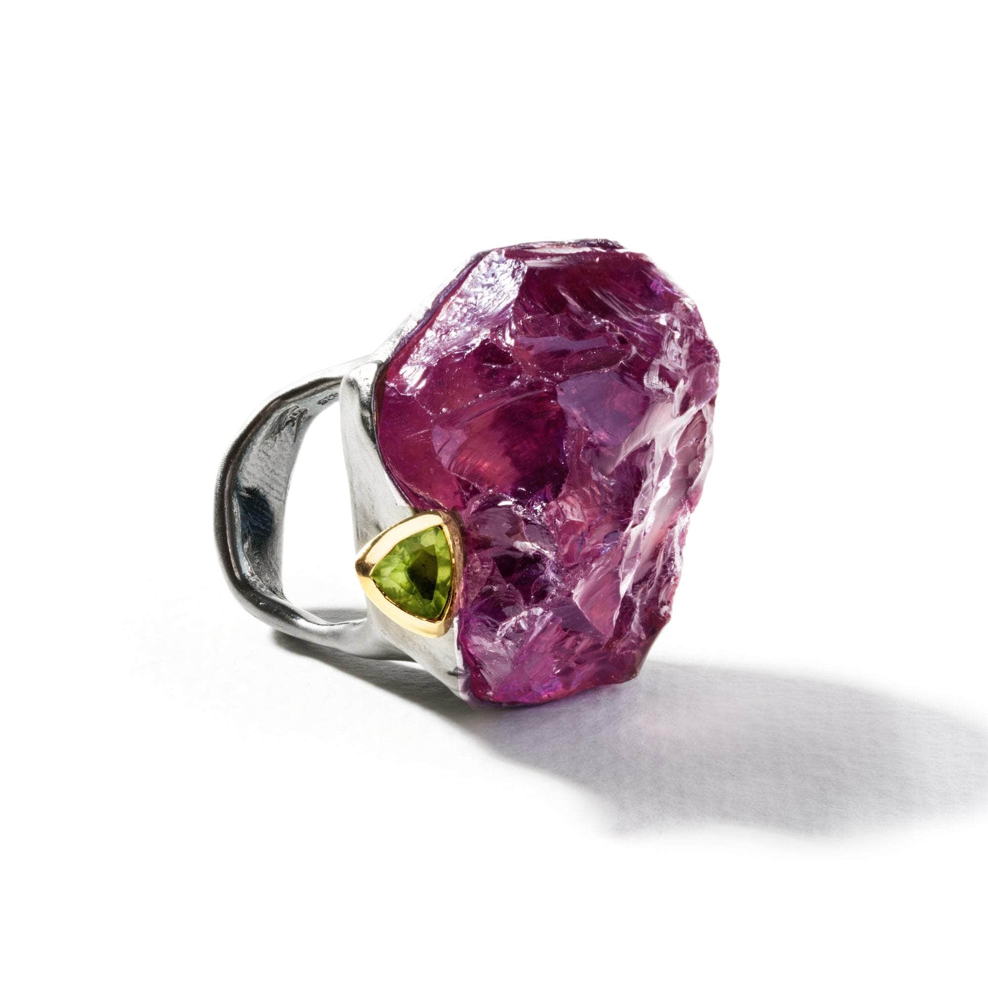 Purpur Rough Amethyst and Peridot Ring GERMAN KABIRSKI