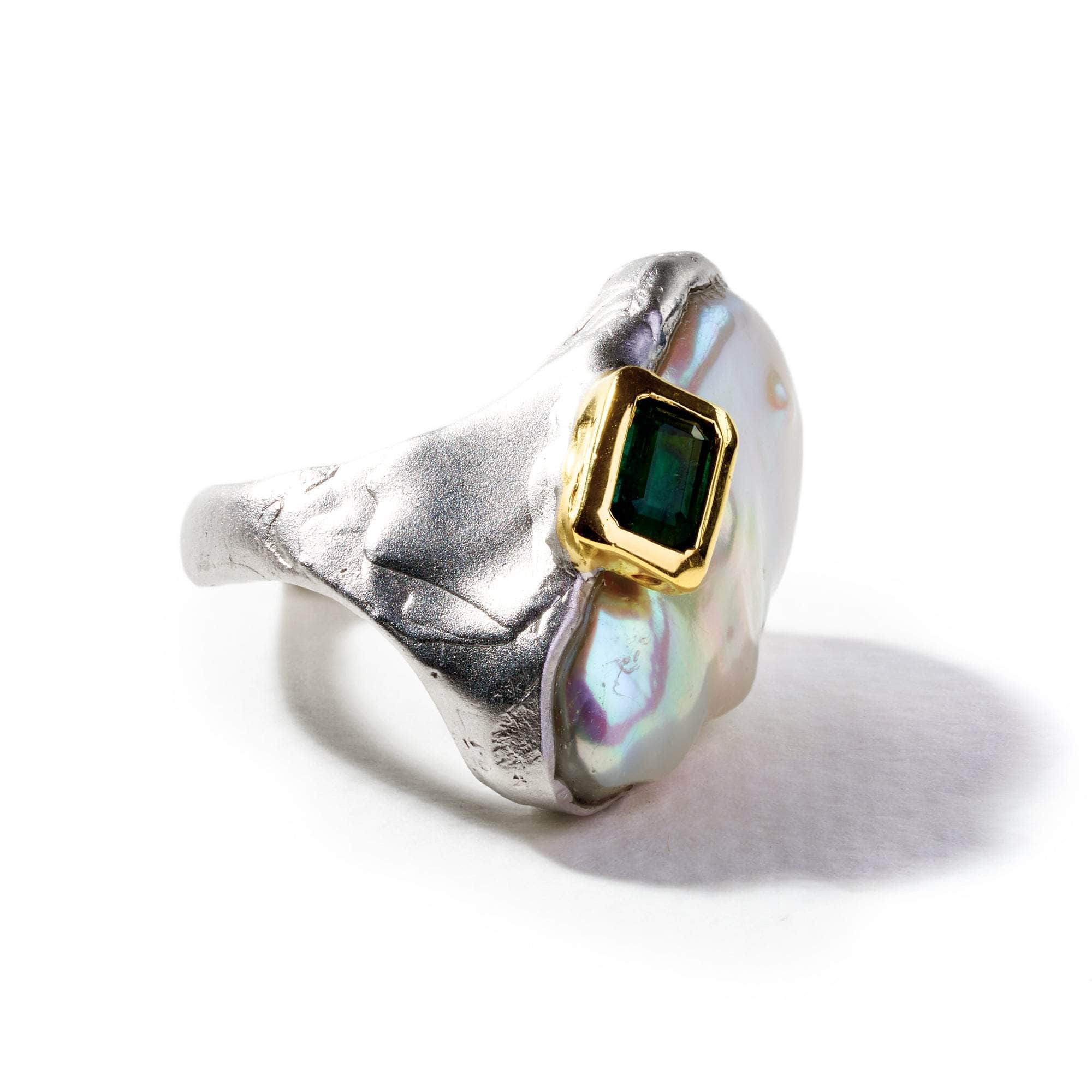 Nacr Baroque Pearl and Green Tourmaline and Black Spinel Ring GERMAN KABIRSKI